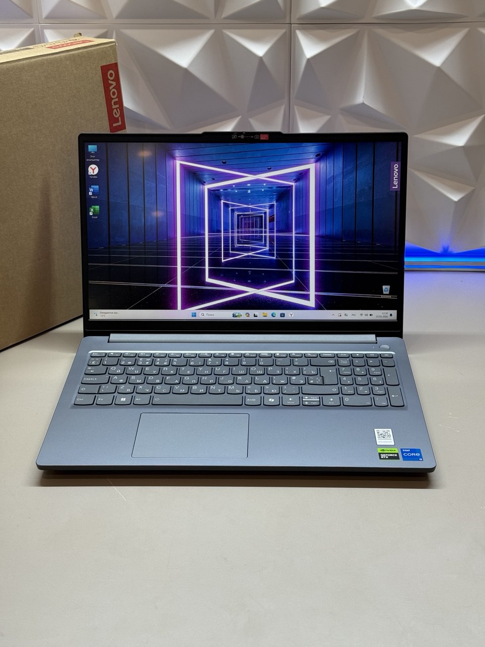 Ноутбук Lenovo LOQ 15IAX9E i5 12450HX/16Gb/SSD 512Gb/RTX 2050 4Gb/15.6"/IPS/FHD/noOS/grey