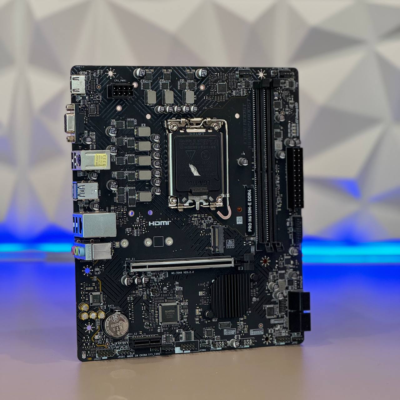Материнская плата MSI PRO H610M-E DDR4 Soc-1700 Intel H610 2xDDR4 mATX AC`97 8ch(7.1) GbLAN+VGA+HDMI