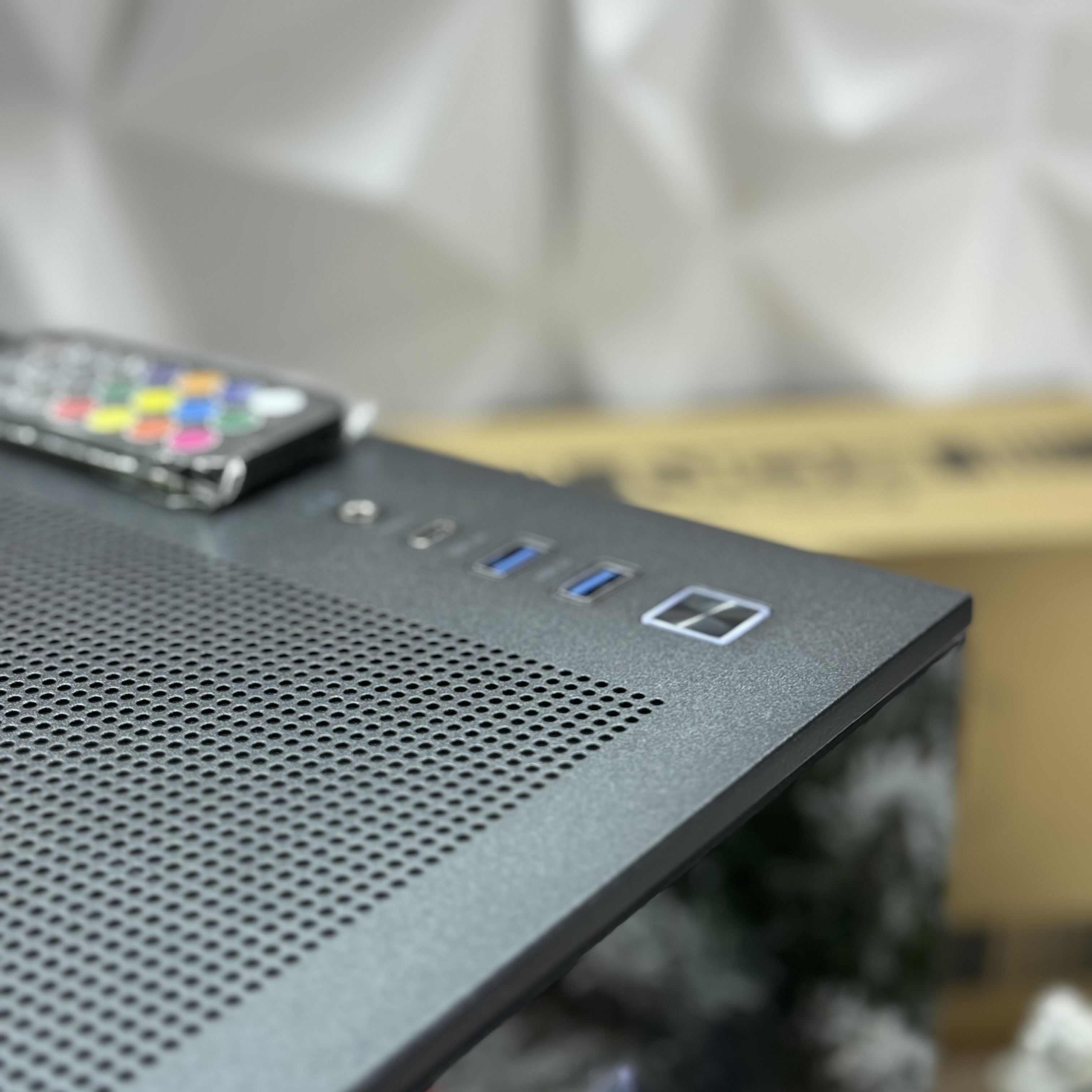 Игровой ПК i7-12700/RTX 5070 12Gb/32Gb DDR5/1Tb SSD/700W (Новый)