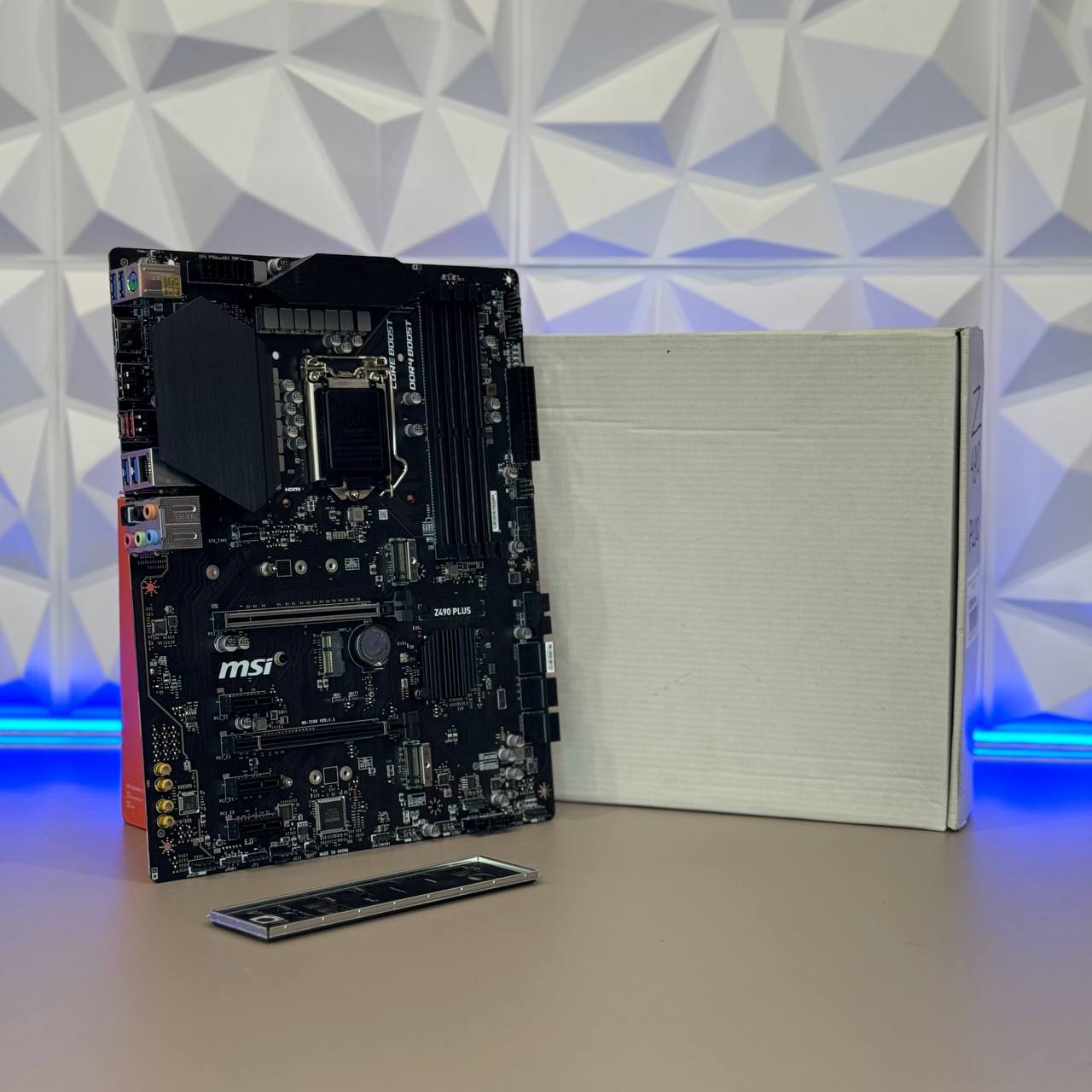 Материнская плата S_1200 MSI Z490 PLUS