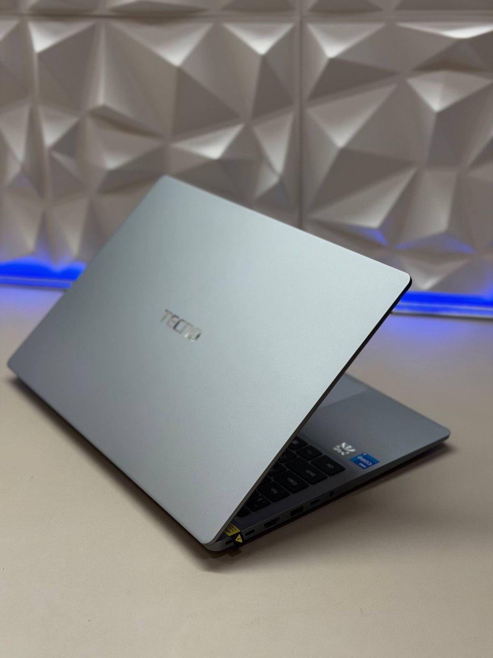 Ноутбук Tecno K16SAA i5-13420H/16GB DDR4/1Tb SSD/16"