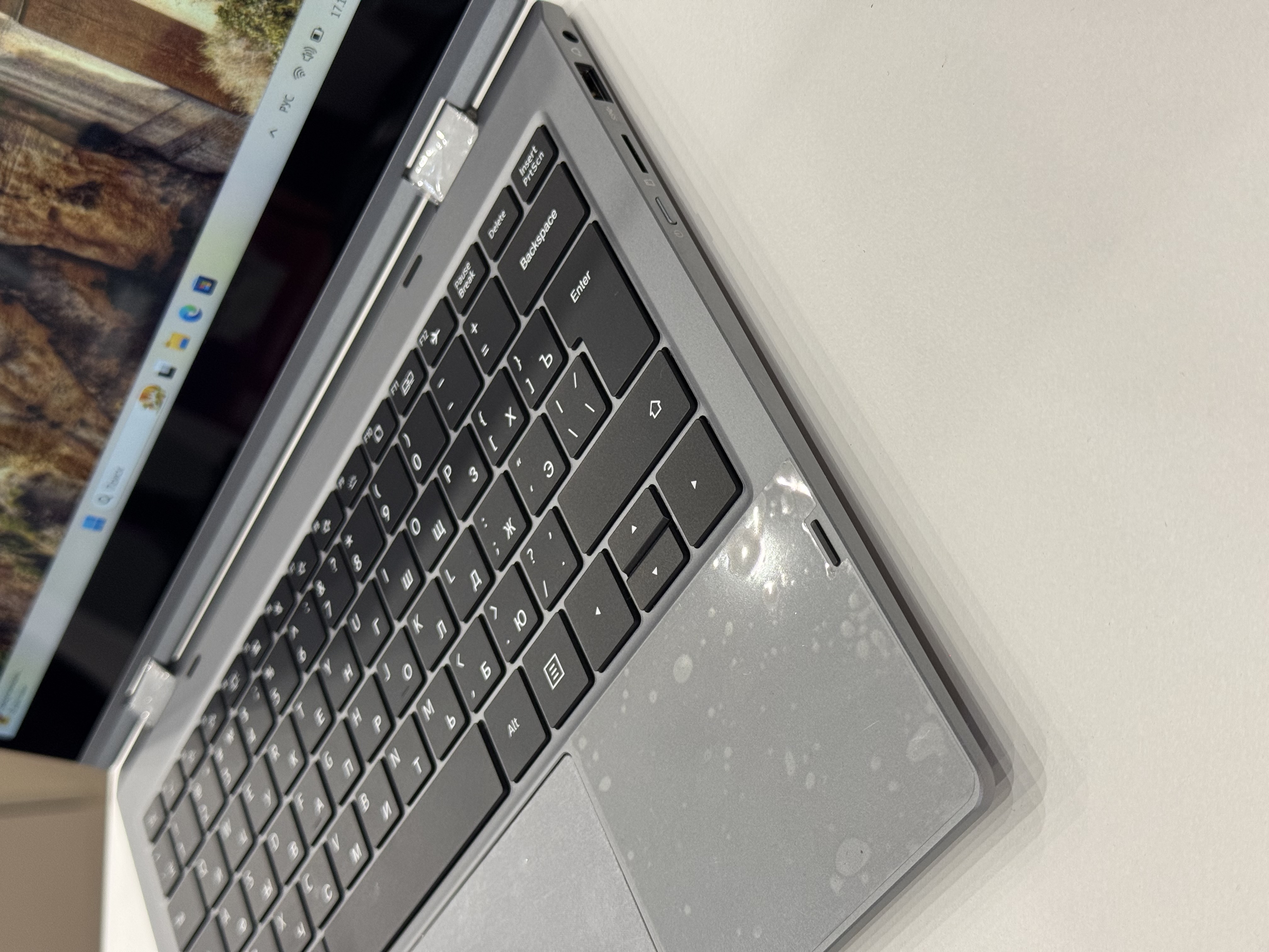 Ноутбук Hiper Slim H1306O582DM i5 1235U/8Gb/SSD256Gb/13.3"/IPS/Touch/FHD/DOS/grey