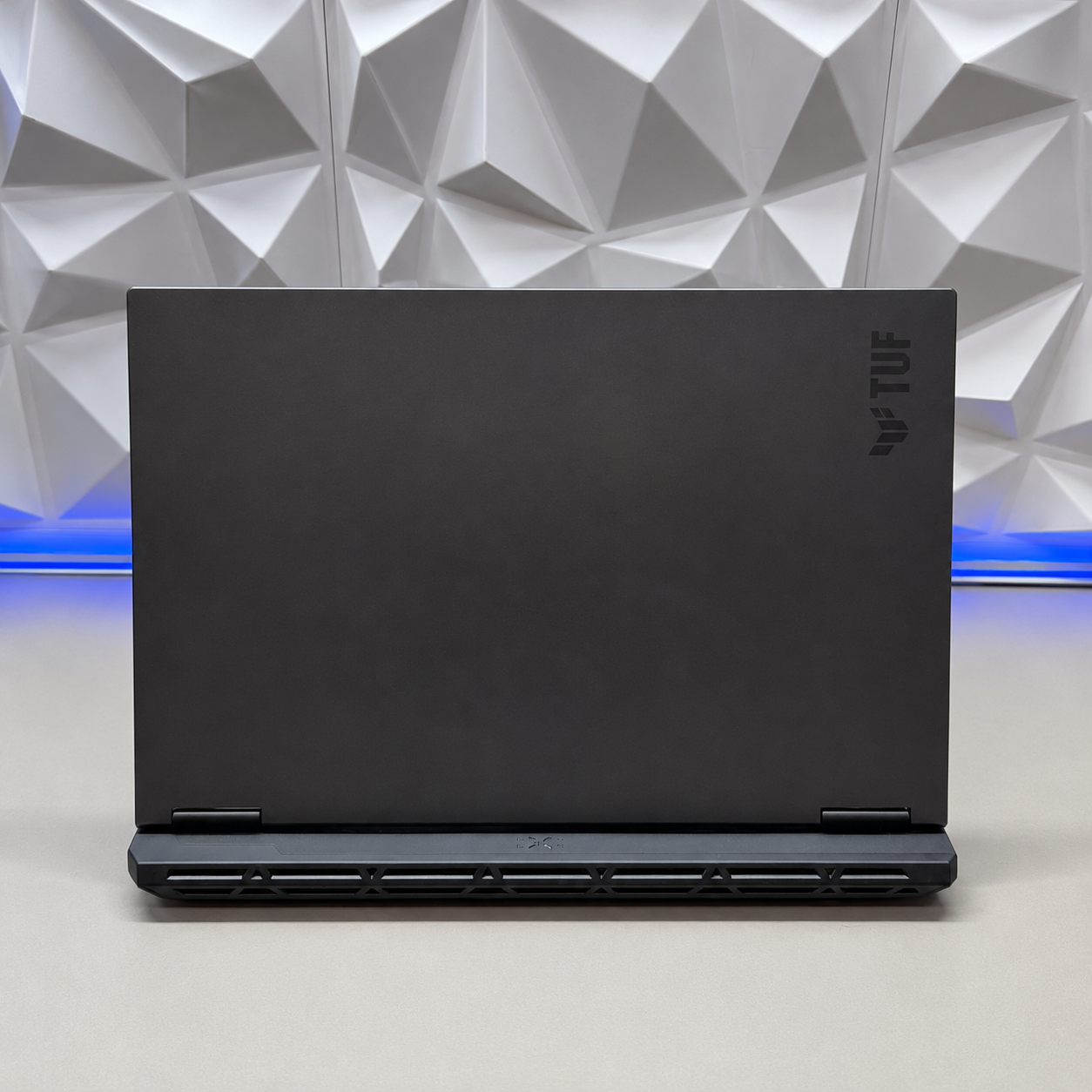 Ноутбук ASUS TUF Gaming F16 FX608JHR-RV140 i5-14450HX/RTX5050 8Gb/16Gb DDR5/512Gb SSD/16"