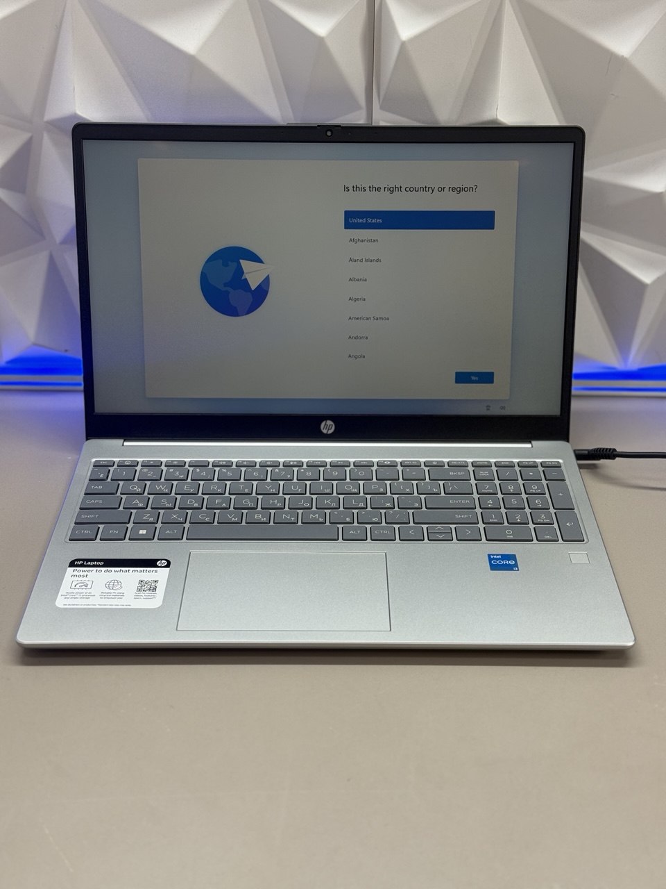 Ноутбук HP 15-fd0131wm i3 N305/8Gb/SSD256Gb/15.6"/IPS/FHD/W11H/silver