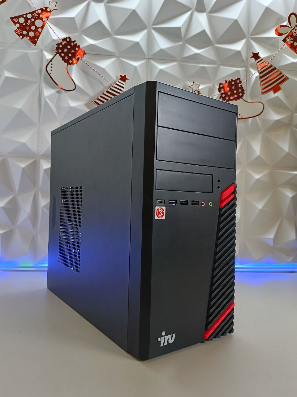 Системный блок IRU Home 310H6SM MT i3 12100/8Gb/SSD256Gb/UHDG 730/400W/Win11Pro/черный (RUS)