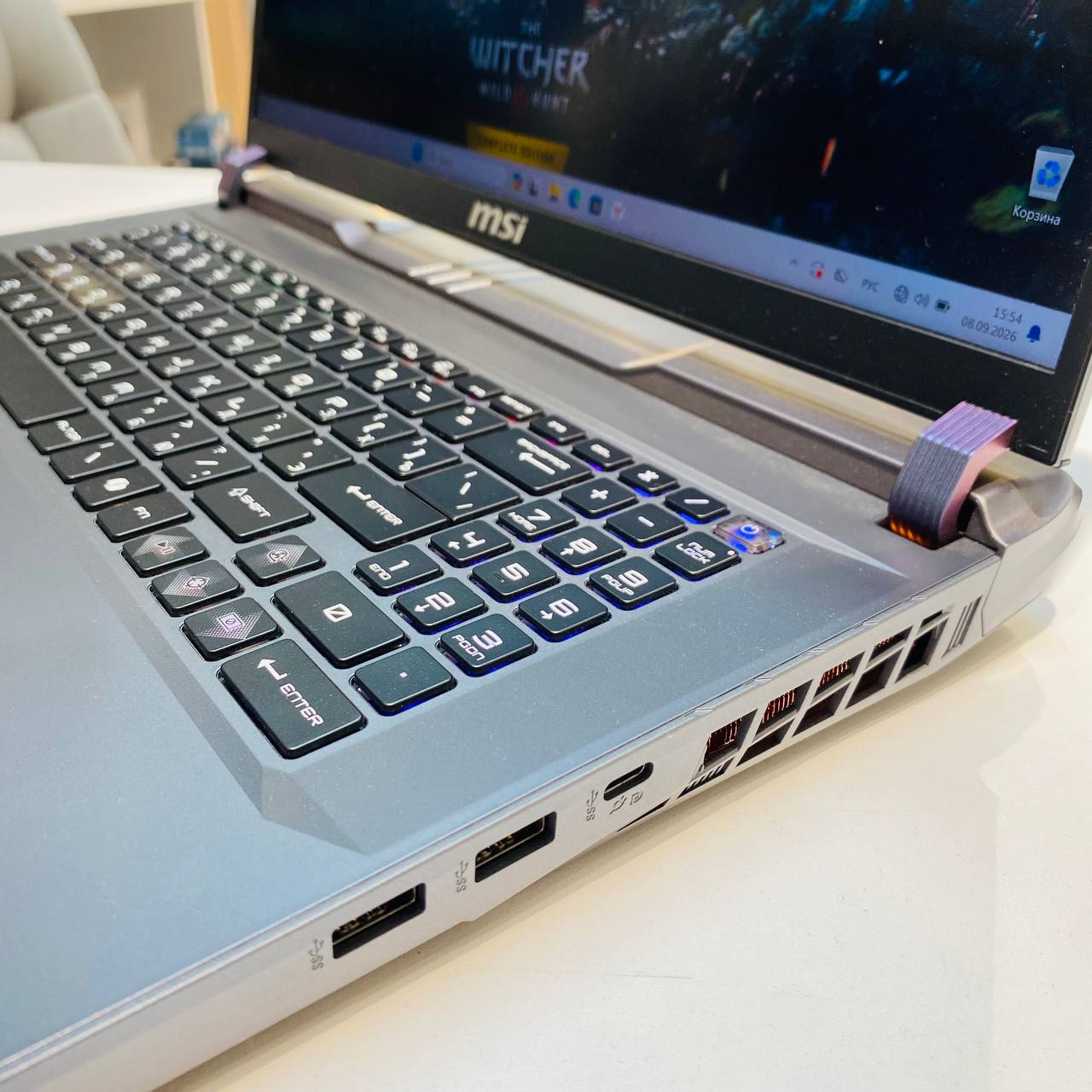 Ноутбук MSI Vector 17 HX A13VHG-802RU i9-13980HX/16Gb/RTX 4080/17.3
