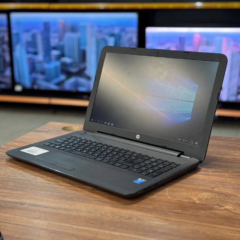 Ноутбук HP 250 G4 Intel Core i3-4005U/8Gb DDR3/256Gb SSD/DVD/15.6