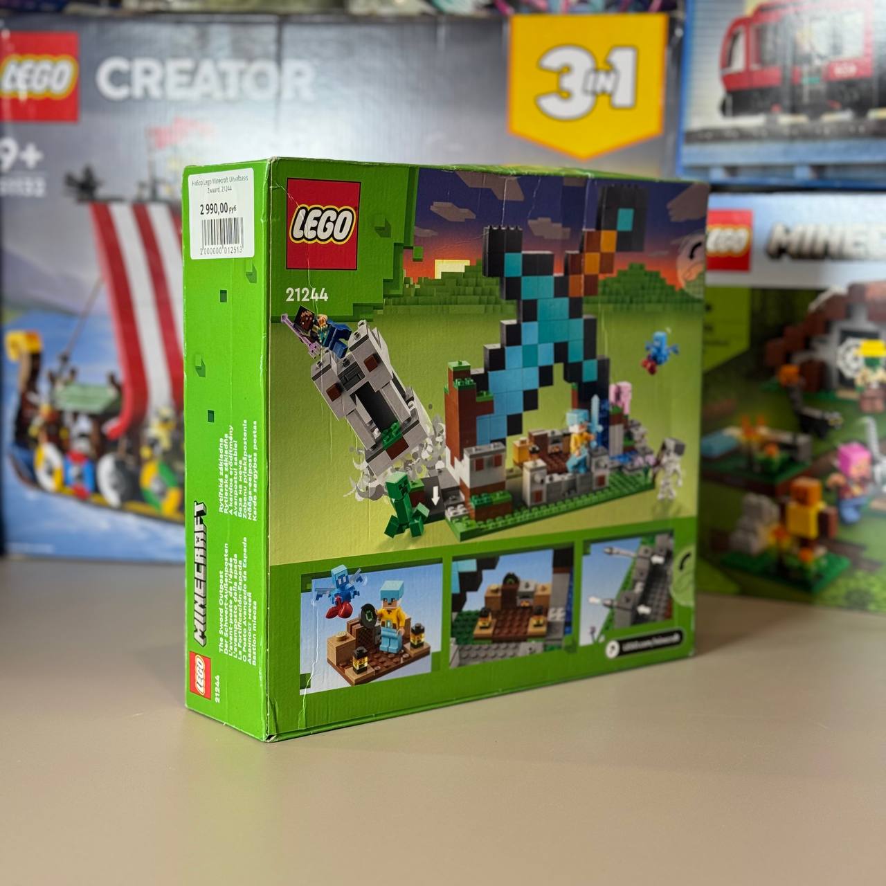 Набор Lego Minecraft Uitvalbasis Zwaard, 21244