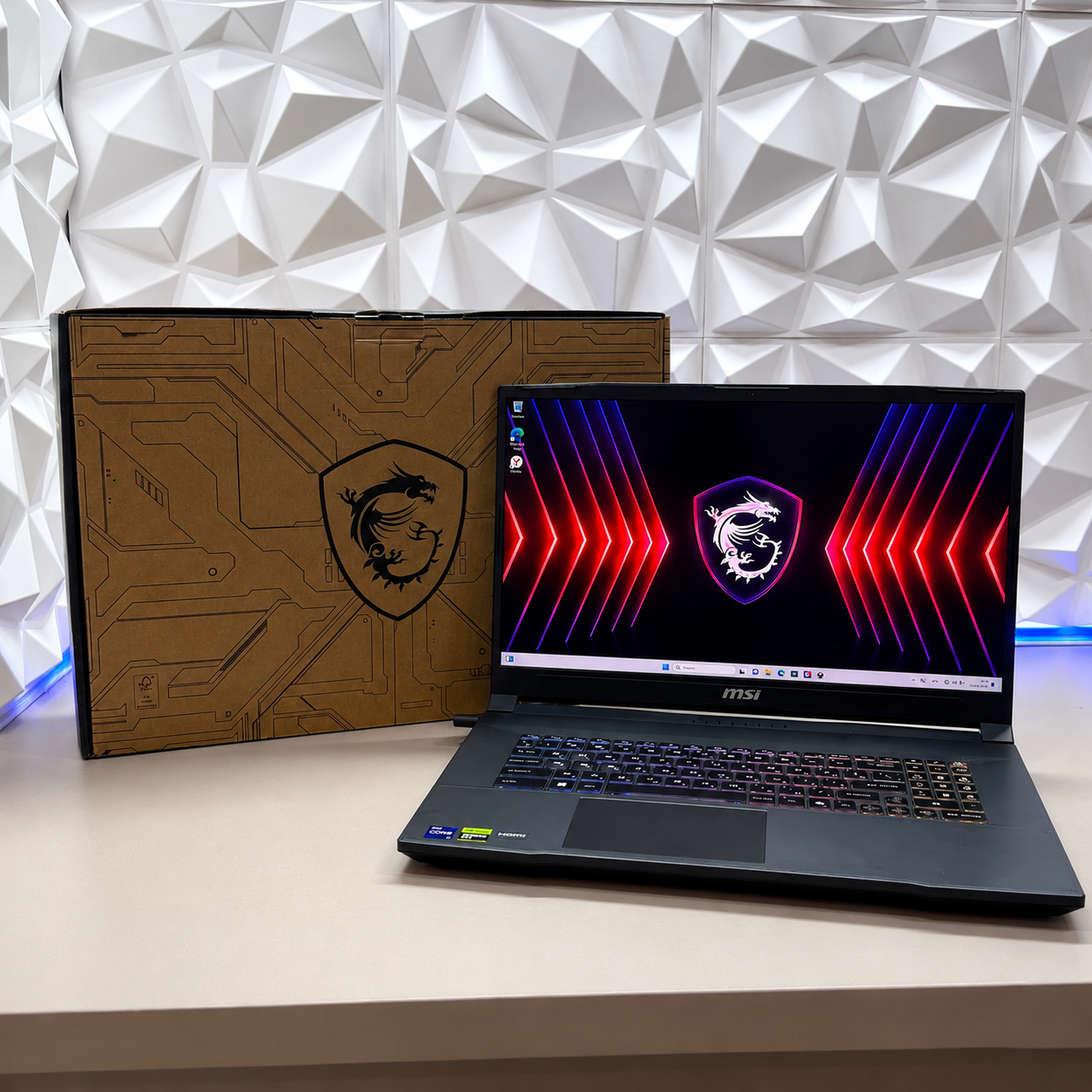 Ноутбук MSI Katana 17 HX B14WGK-052XRU i9-14900HX/RTX 5070 8Gb/16GB*2/1Tb SSD/17.3" (240Hz)