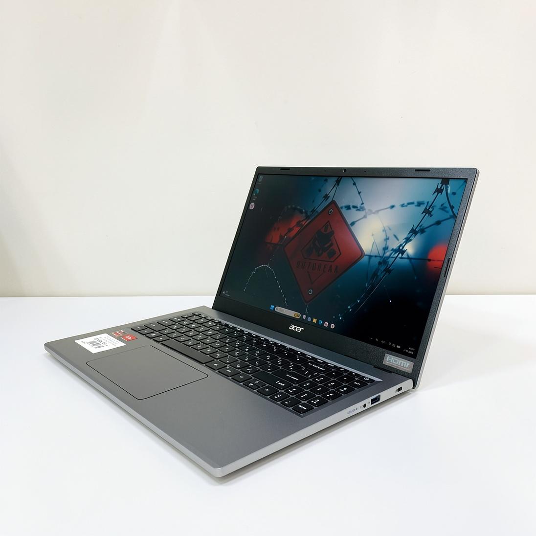 Ноутбук Acer Extensa 15 EX215-23-R8XF Ryzen 5 7520U/16Gb/SSD1Tb/610M/15.6"