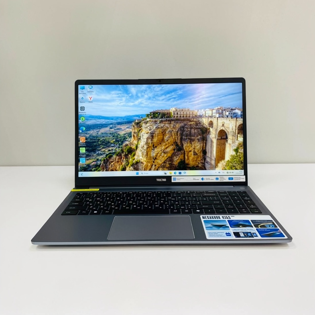 Ноутбук Tecno MegaBook K15SDA Ryzen 5 7430U/16Gb/SSD1Tb/15.6"