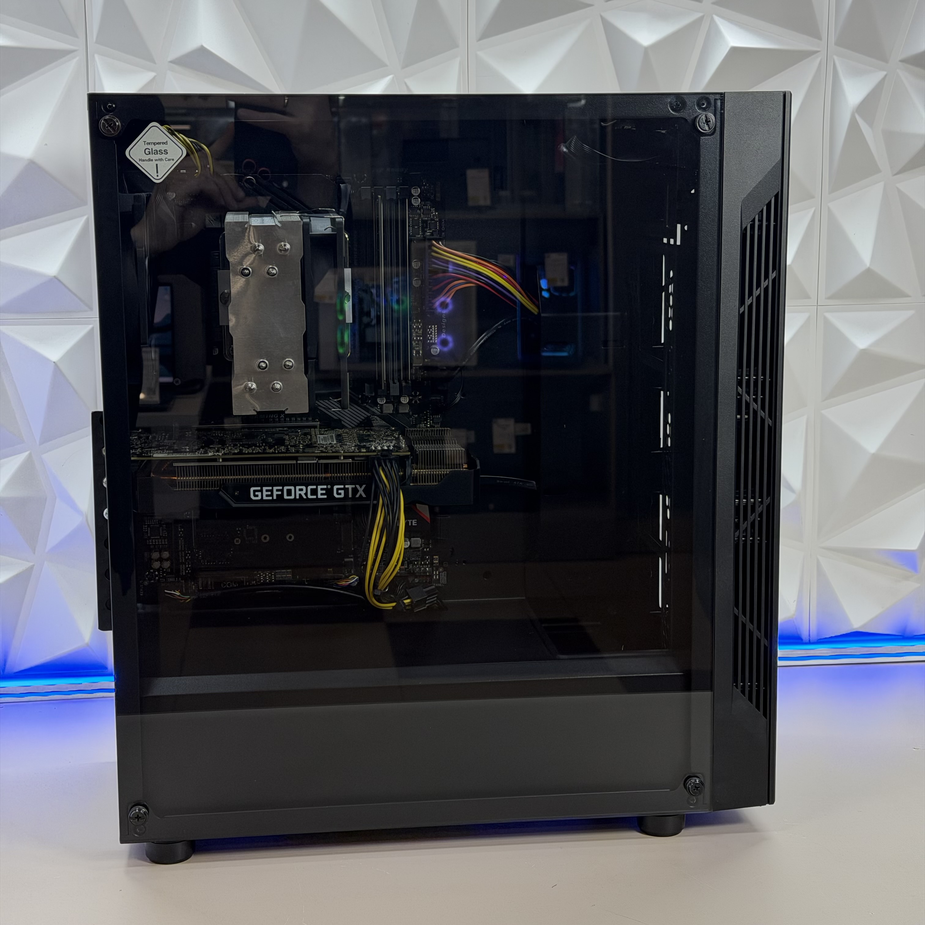 Игровой ПК i7-8700K/16Gb DDR4/256Gb SSD/1TB HDD/RTX2070 8Gb/700W