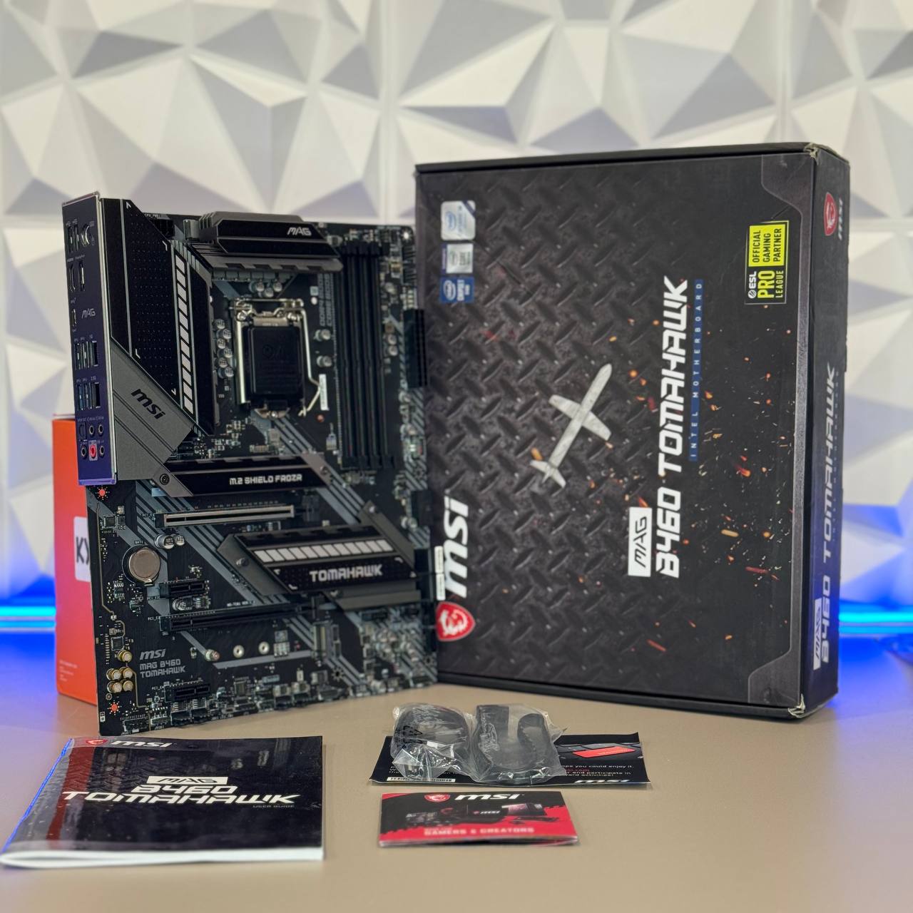 Материнская плата S_1200 MSI B460 Tomahawk