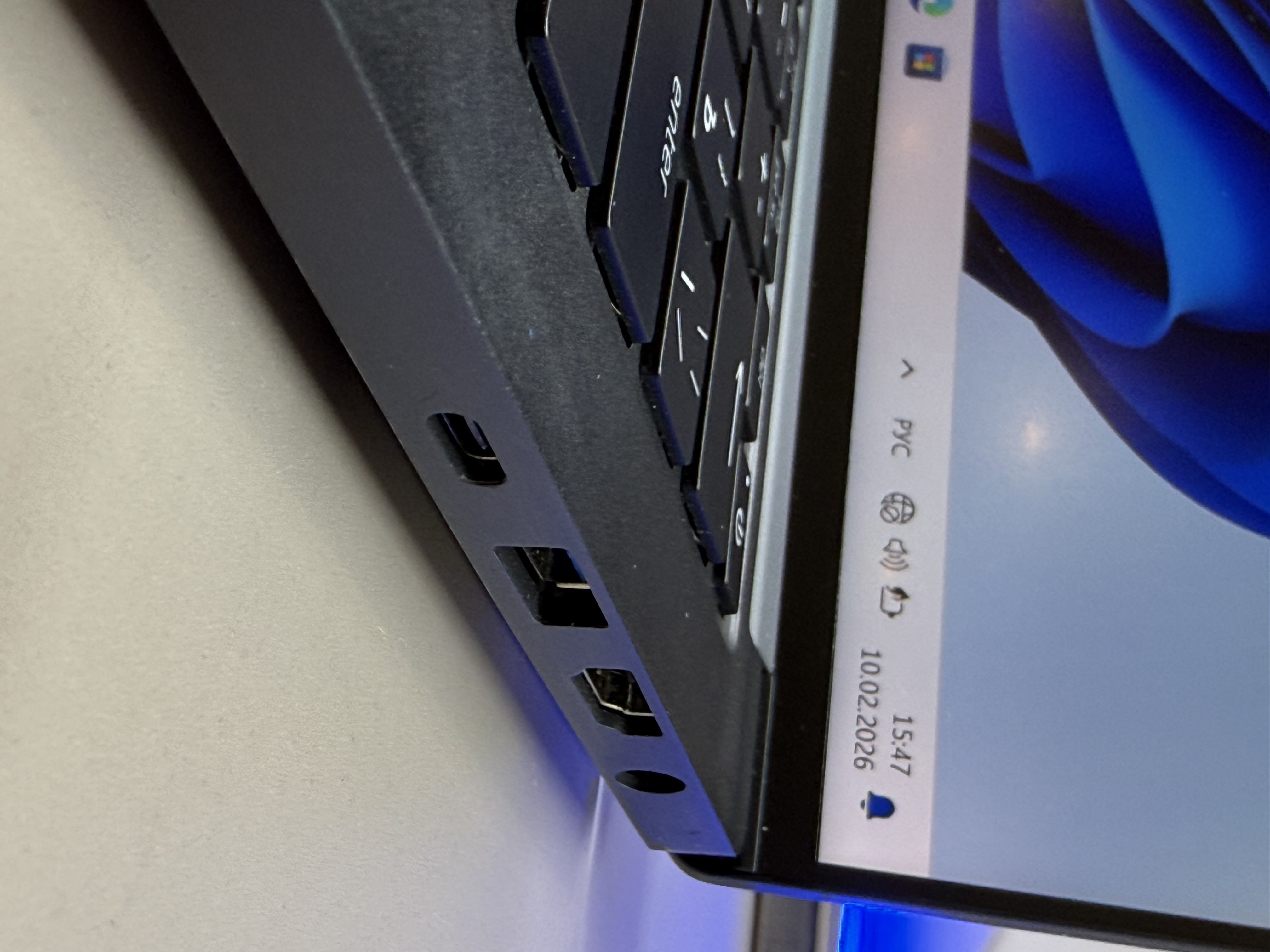 Ноутбук Adata XPG Xenia 14 i5 1135G7/16Gb/SSD512Gb/14"/IPS/FHD/W10H64/black