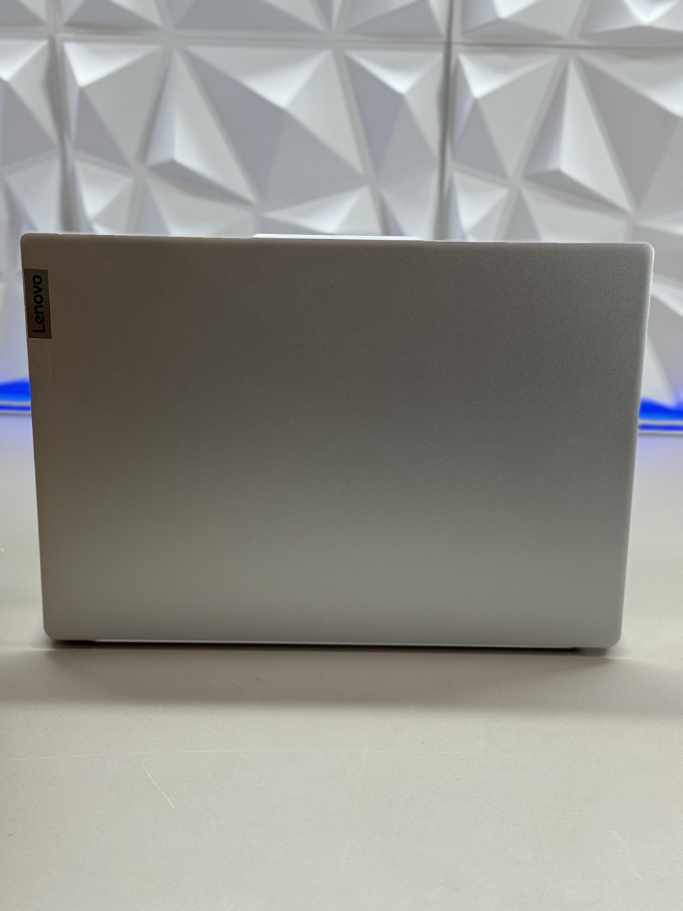 Ноутбук Lenovo IP Slim 5 16ABR8 Ryzen 5 7430U/16Gb/SSD512Gb/16"/IPS/WUXGA/noOS/grey