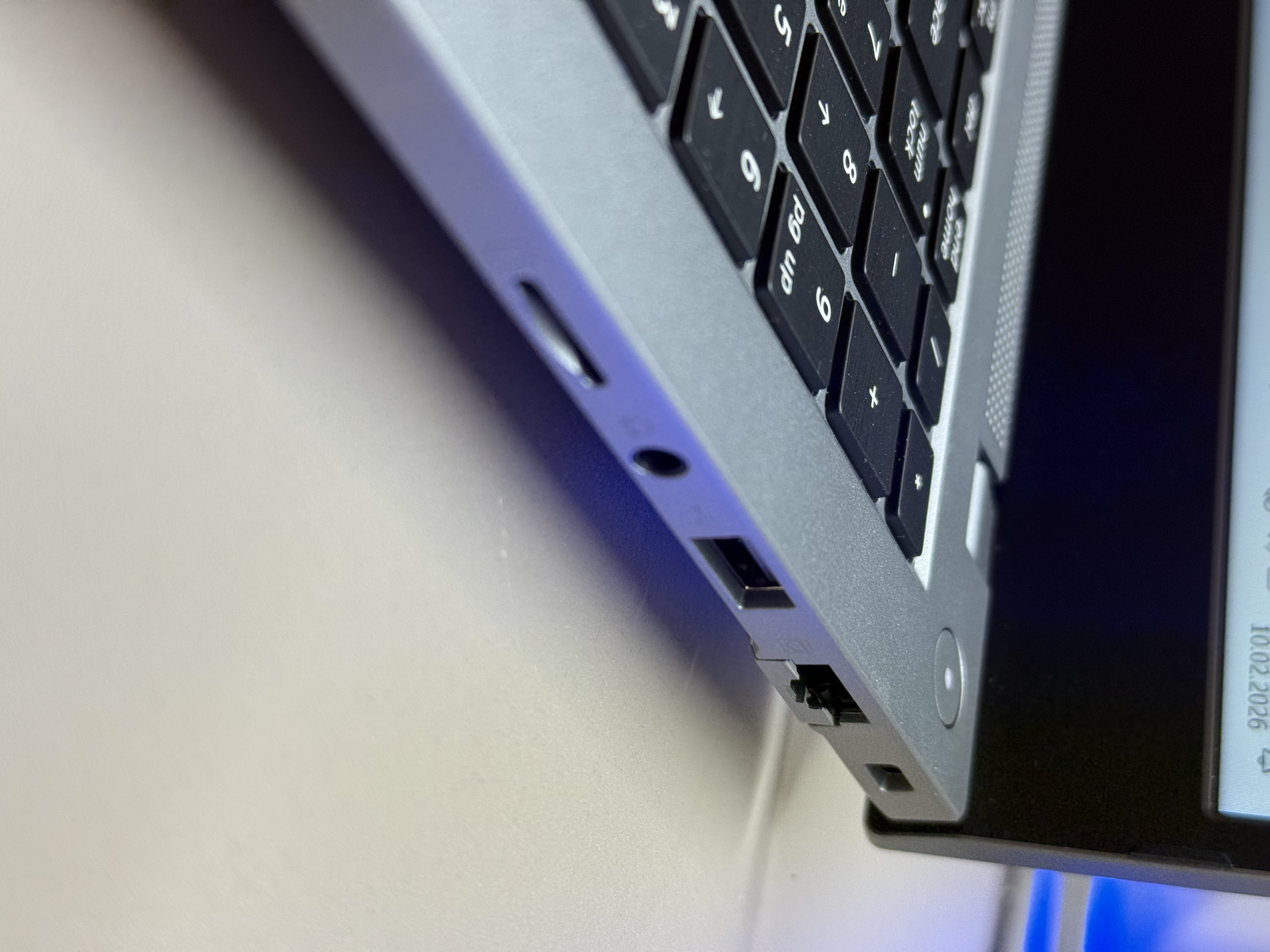 Ноутбук Digma Pro Fortis M i7 1255U/16Gb/SSD512Gb/15.6"/IPS/FHD/W11Pro/grey/4250mAh