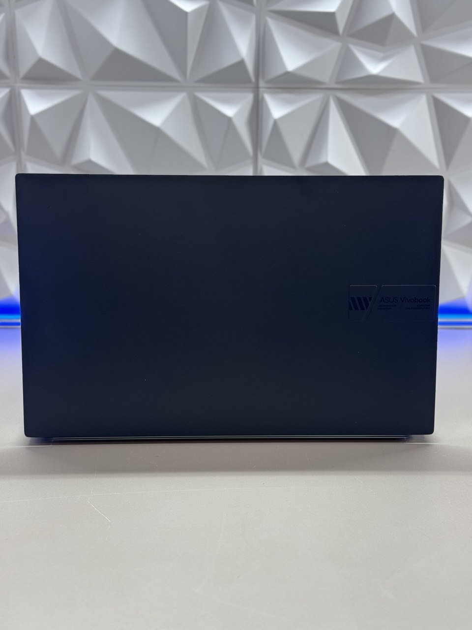 Ноутбук Asus VivoBook M3704YA-AU052 Ryzen 7 7730U/16Gb/SSD512Gb/17.3"