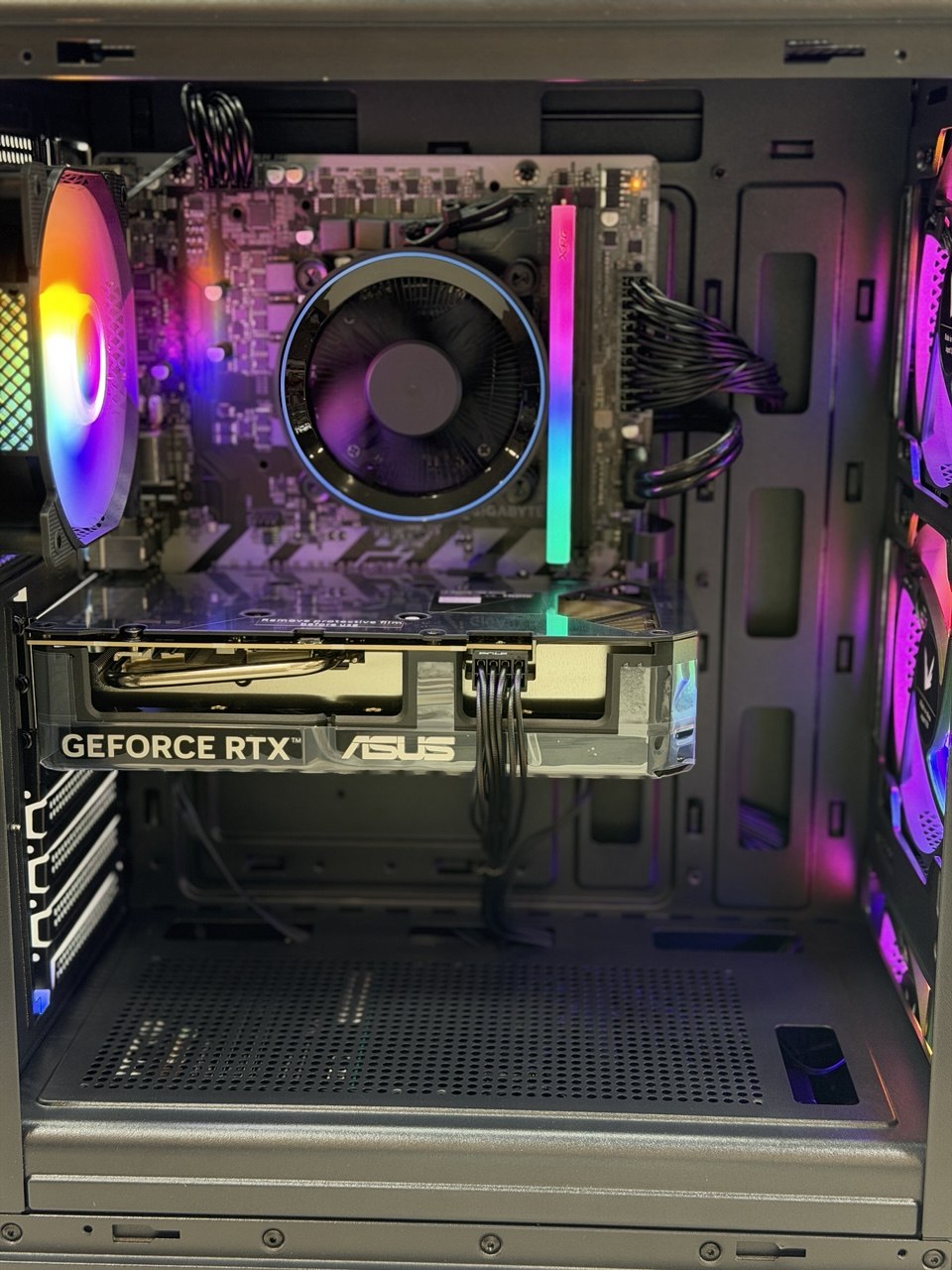 Игровой ПК Ultra 225F/16Gb DDR5/RTX5060Ti 16Gb/1Tb SSD/700W