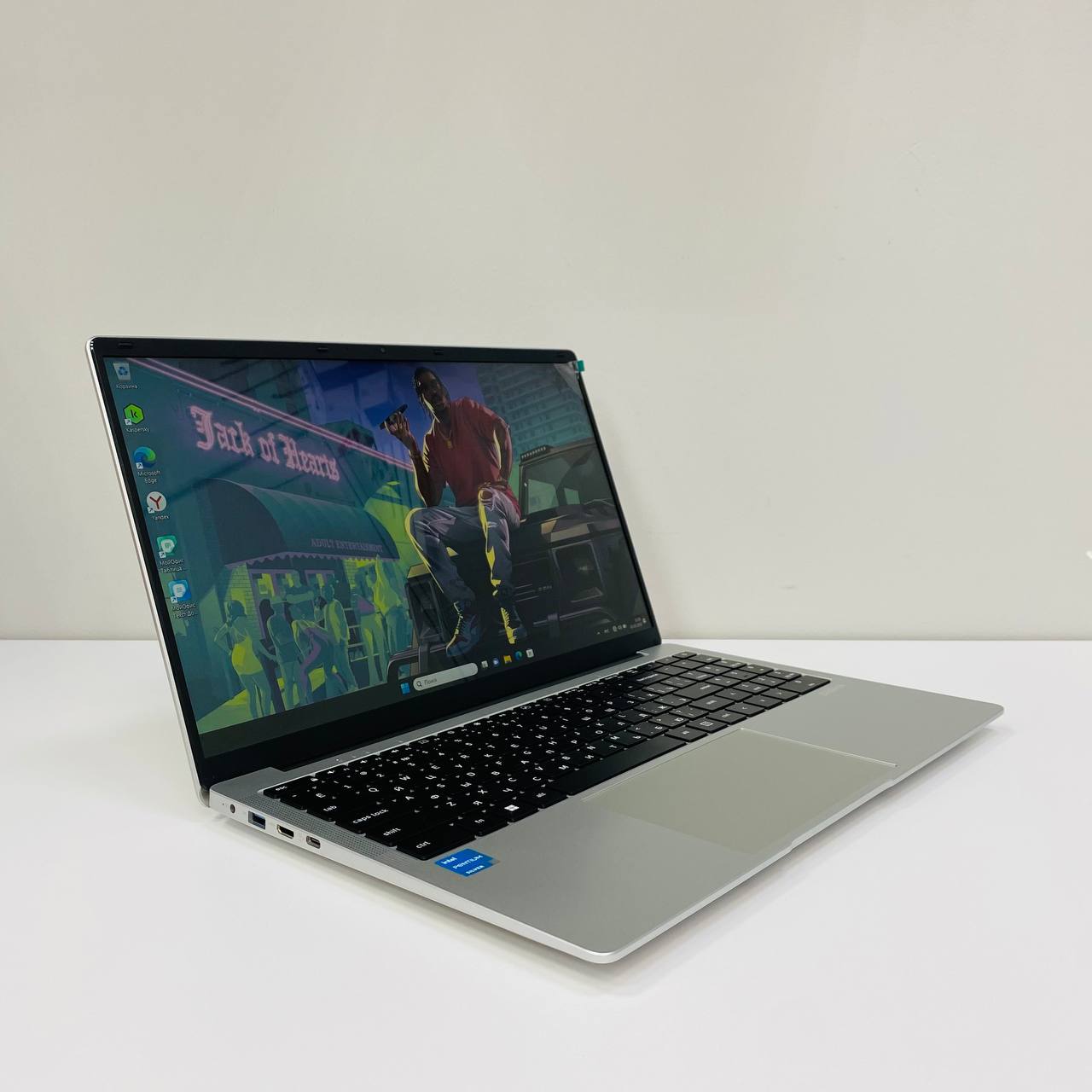 Ноутбук Digma EVE P5851 PenS N5030/8Gb/SSD256Gb/605/15.6"/IPS/FHD/W11Pro/silver/5000mAh