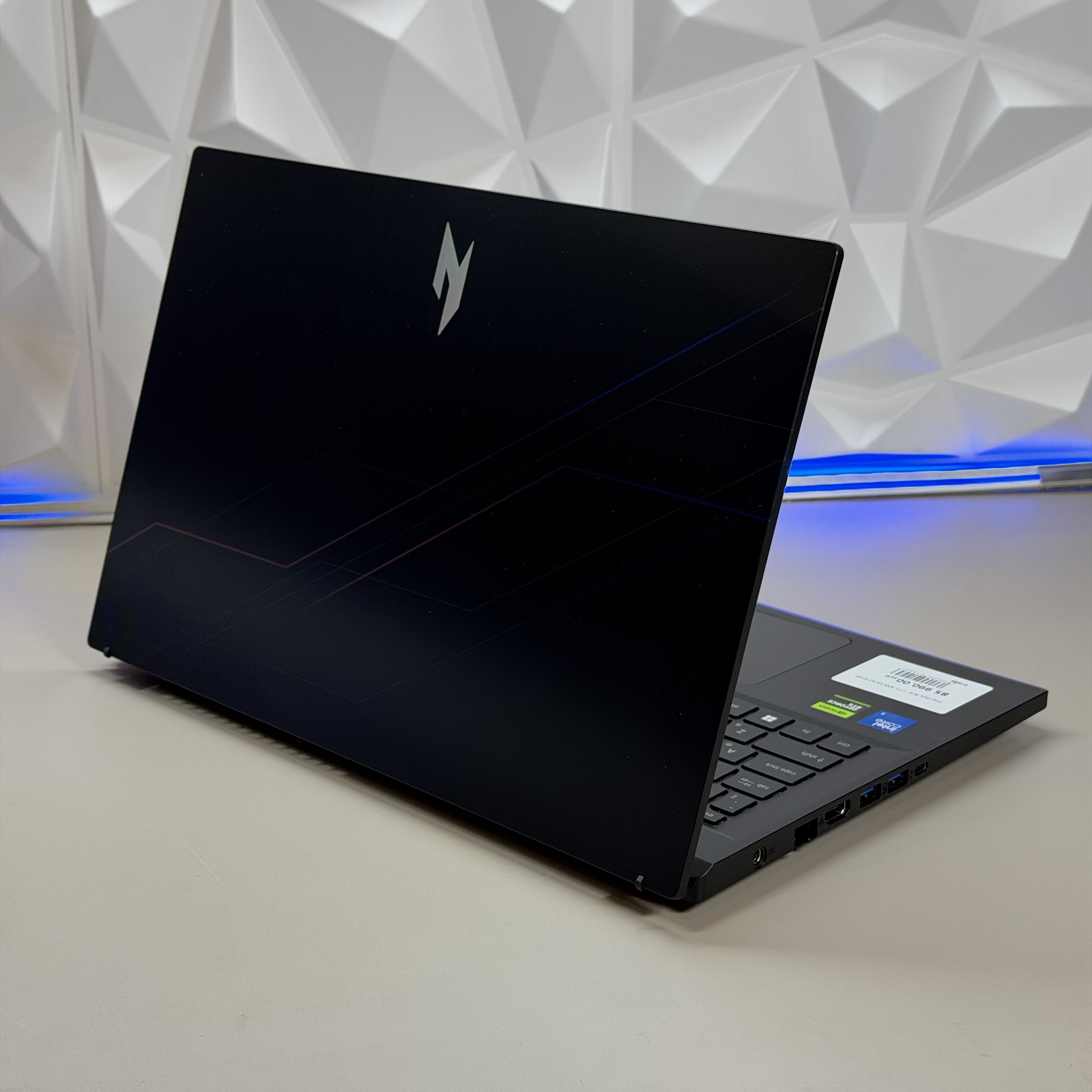 Ноутбук Acer V15 ANV15-52-5546 (Новый)