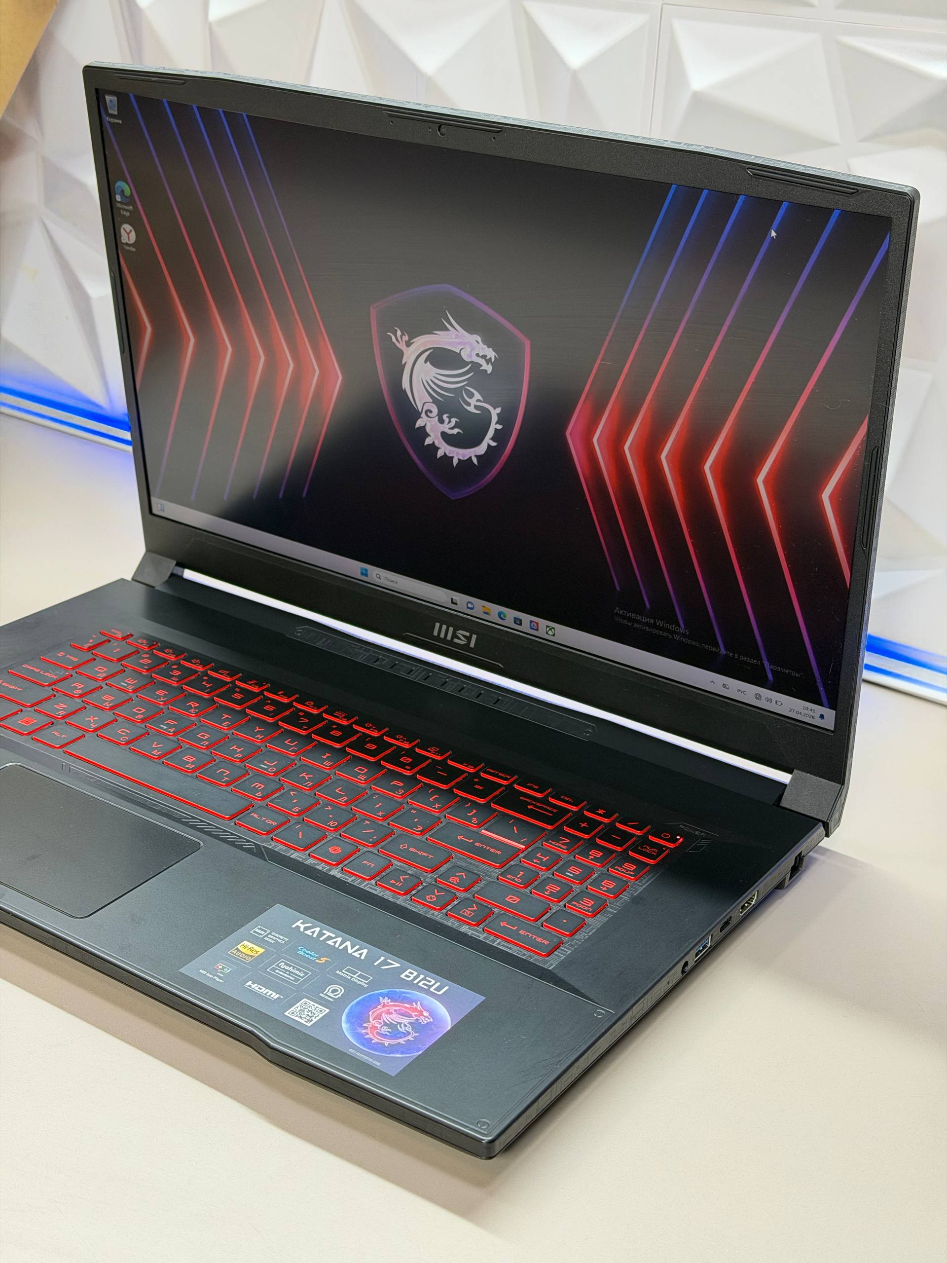 Ноутбук MSI Katana 17 B12UCX-1005XRU i5-12450H,2.0 GHz,8GB*1,256GB*1 M.2 PCIe SSD,17.3(144Hz),IPS-Level FHD,Anti-Glare,RTX 2050,GDDR6 4GB,Wi-Fi 6E+BT5.3,3 Cell,Free DOS