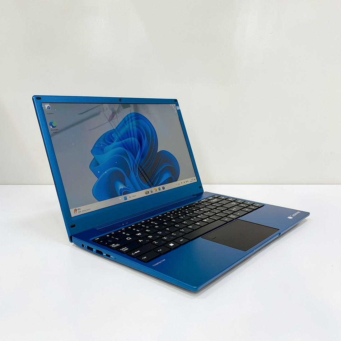 Ноутбук Gateway Ultra Slim 14 Ryzen 5 3500U/8Gb/SSD256Gb/Vega 8/14.1"/IPS/FHD/W11H/blue