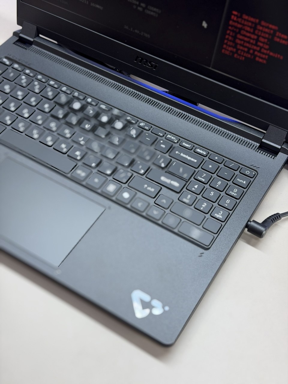 Ноутбук MSI Cyborg 15 C2WF-014XRU Core 7 240H/16Gb DDR5/1Tb SSD/RTX5060 8Gb/15.6''(Новый)