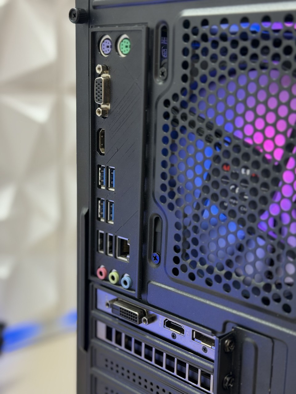 ПК R3-2200G/8Gb DDR4/GTX1050 2Gb/128Gb SSD+500Gb HDD/500W
