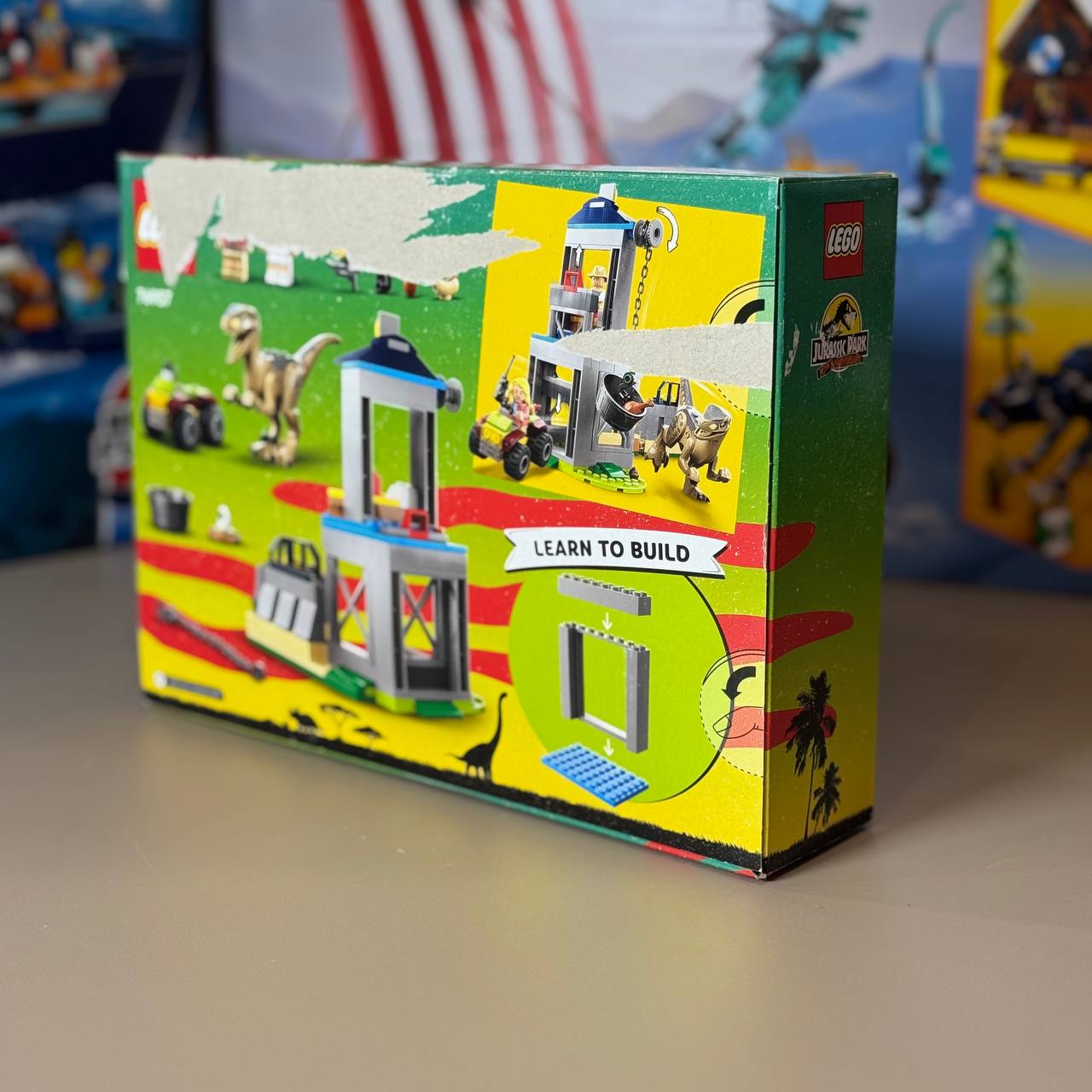 Конструктор Lego Jurassic World Velociraptor Escape, 76957