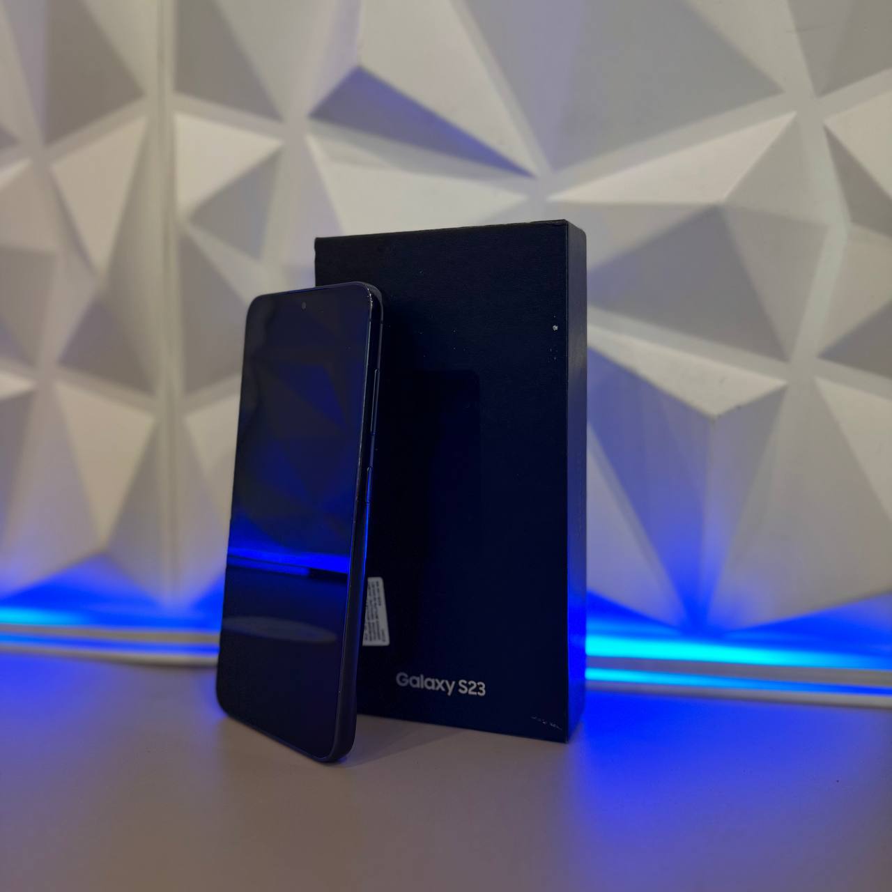 Samsung Galaxy S23 8/256Gb черный