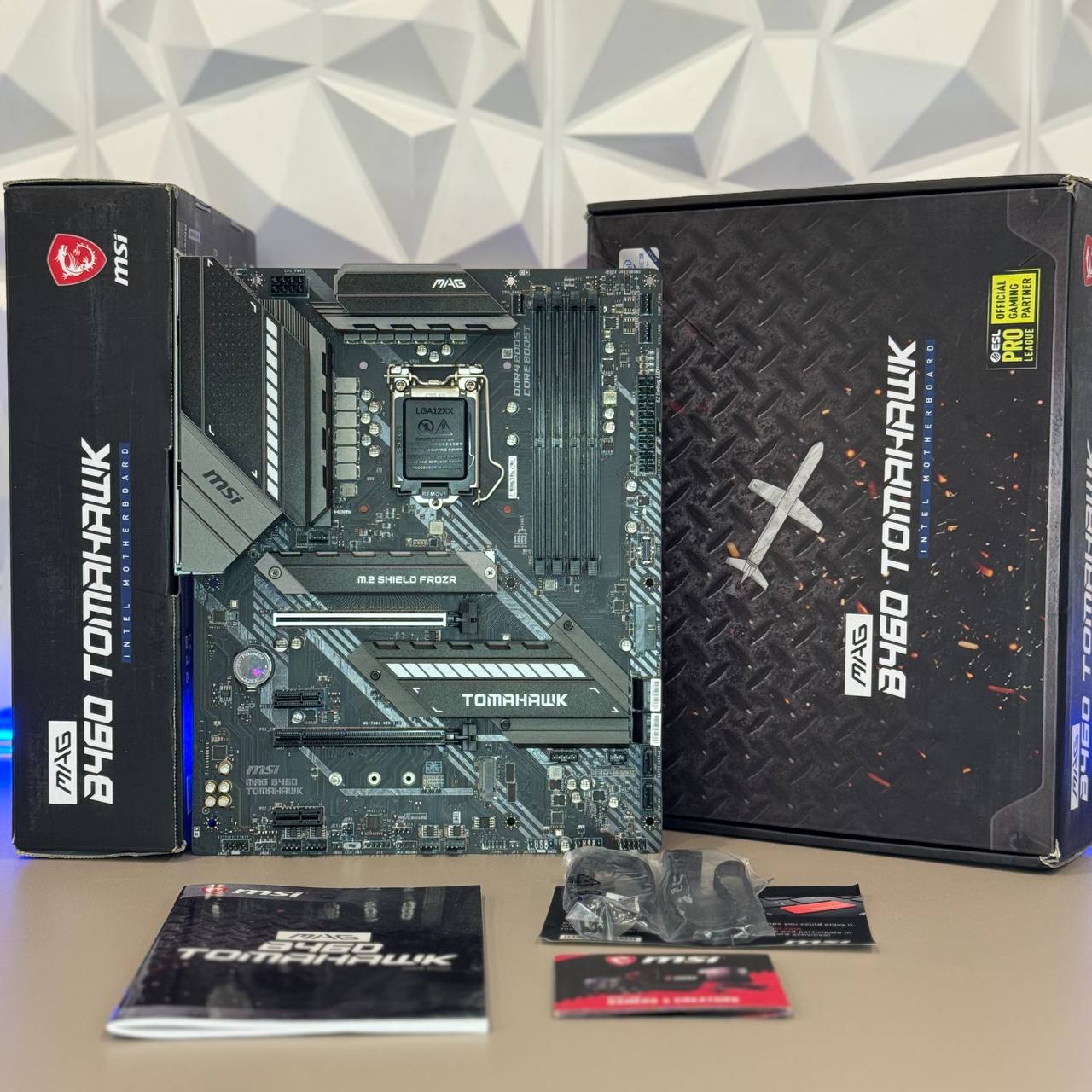 Материнская плата S_1200 MSI B460 Tomahawk