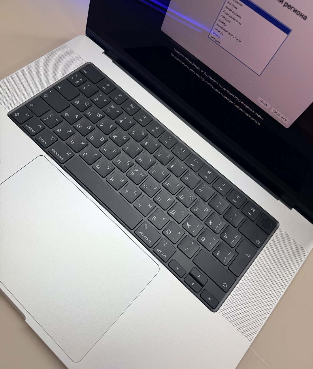 Ноутбук Apple MacBook Pro A2485 M1 Pro 10 core/16Gb/SSD1Tb/16 core GPU/16.2"/Retina XDR/macOS/silver