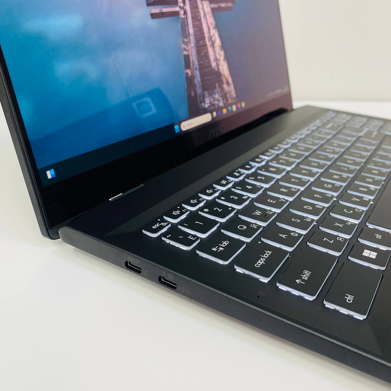 Ноутбук MSI Summit E16 AI Studio A1VETG-017RU Ultra 7 155H/RTX4050/16Gb DDR5/1Tb SSD