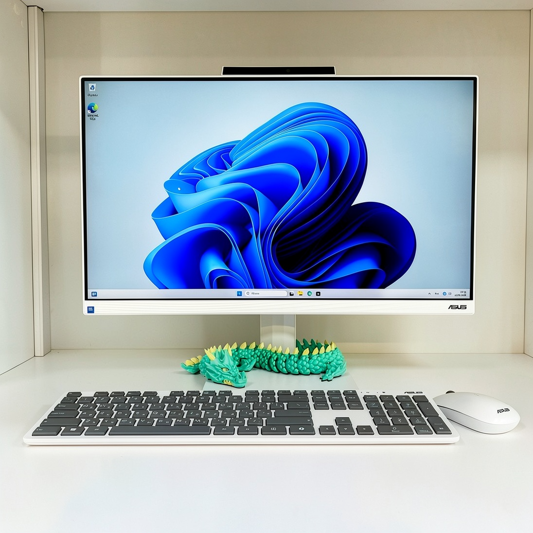 Моноблок Asus A5402WVAR-WPC0070 23.8" Full HD Core 5 120U/16Gb/SSD1Tb Graphics/CR/noOS/kb/m/белый