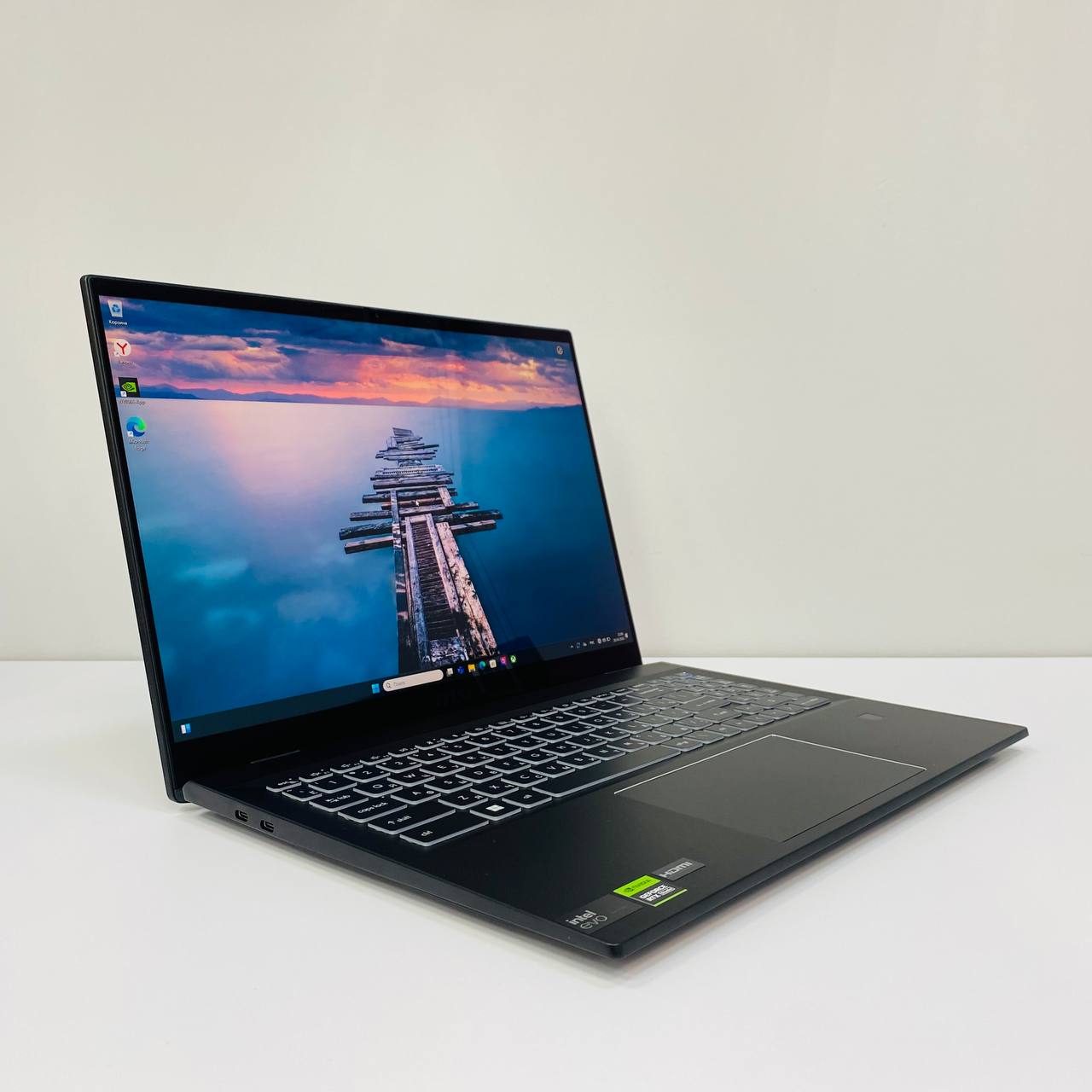 Ноутбук MSI Summit E16 AI Studio A1VETG-017RU Ultra 7 155H/RTX4050/16Gb DDR5/1Tb SSD