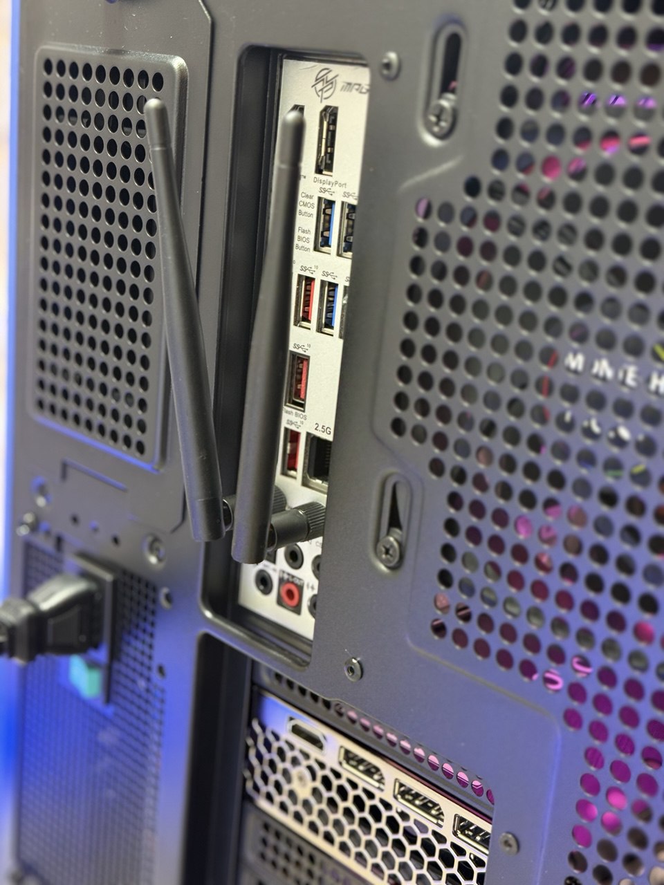 Игровой ПК i7-12700/RTX5070 12Gb/32Gb DDR4/1Tb SSD/700W