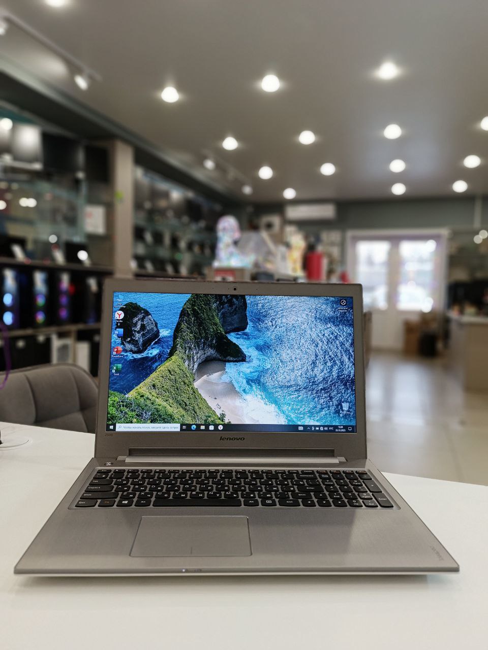 Ноутбук Lenovo Z500 Core i3-3120M 2.5GHzX2/8Gb DDR3/GT740M 2Gb/240Gb SSD/15.6"