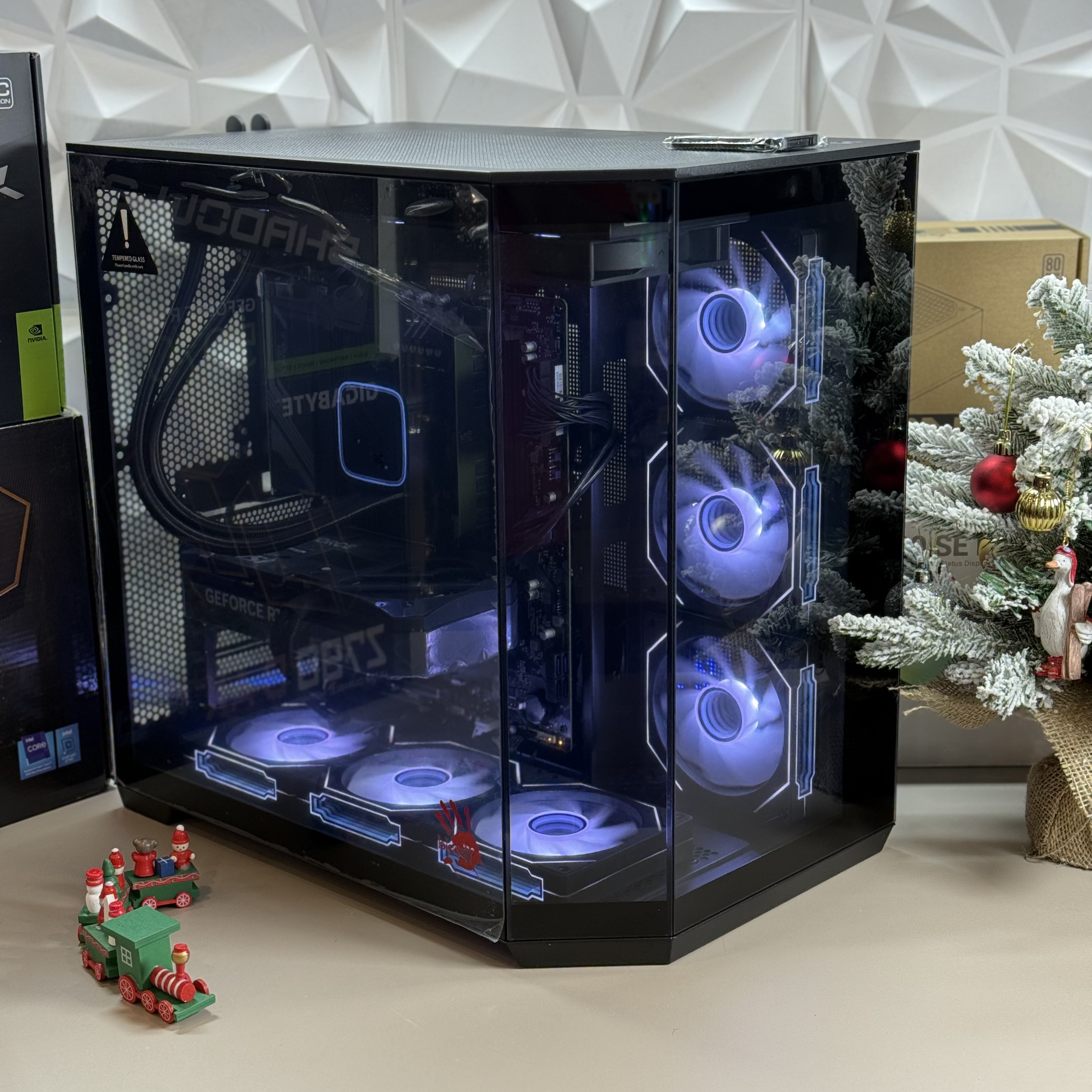 Игровой ПК i7-12700/RTX 5070 12Gb/32Gb DDR5/1Tb SSD/700W (Новый)