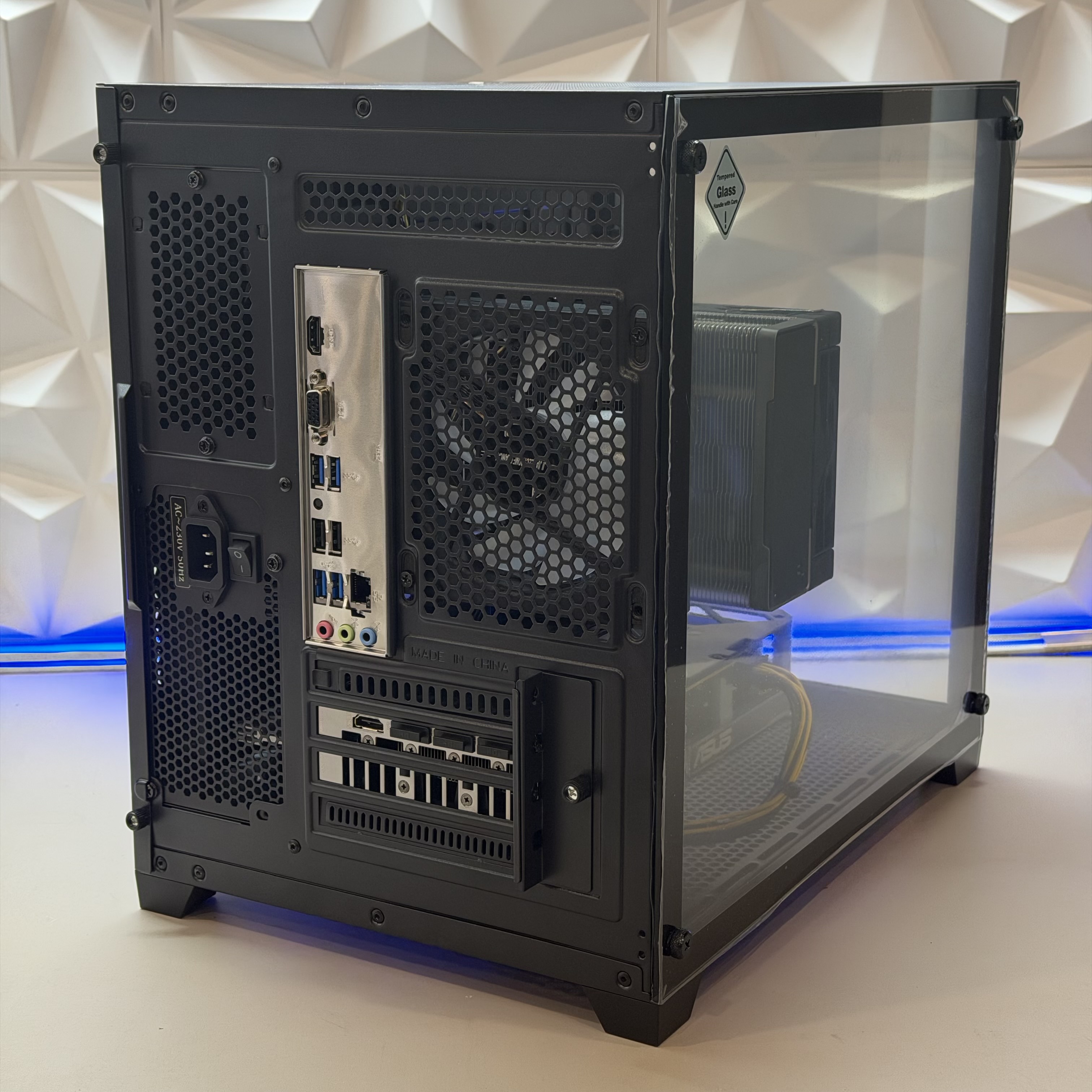 Игровой ПК Ryzen 5 7500F/RTX5060/16Gb DDR5/1000Gb SSD/700W