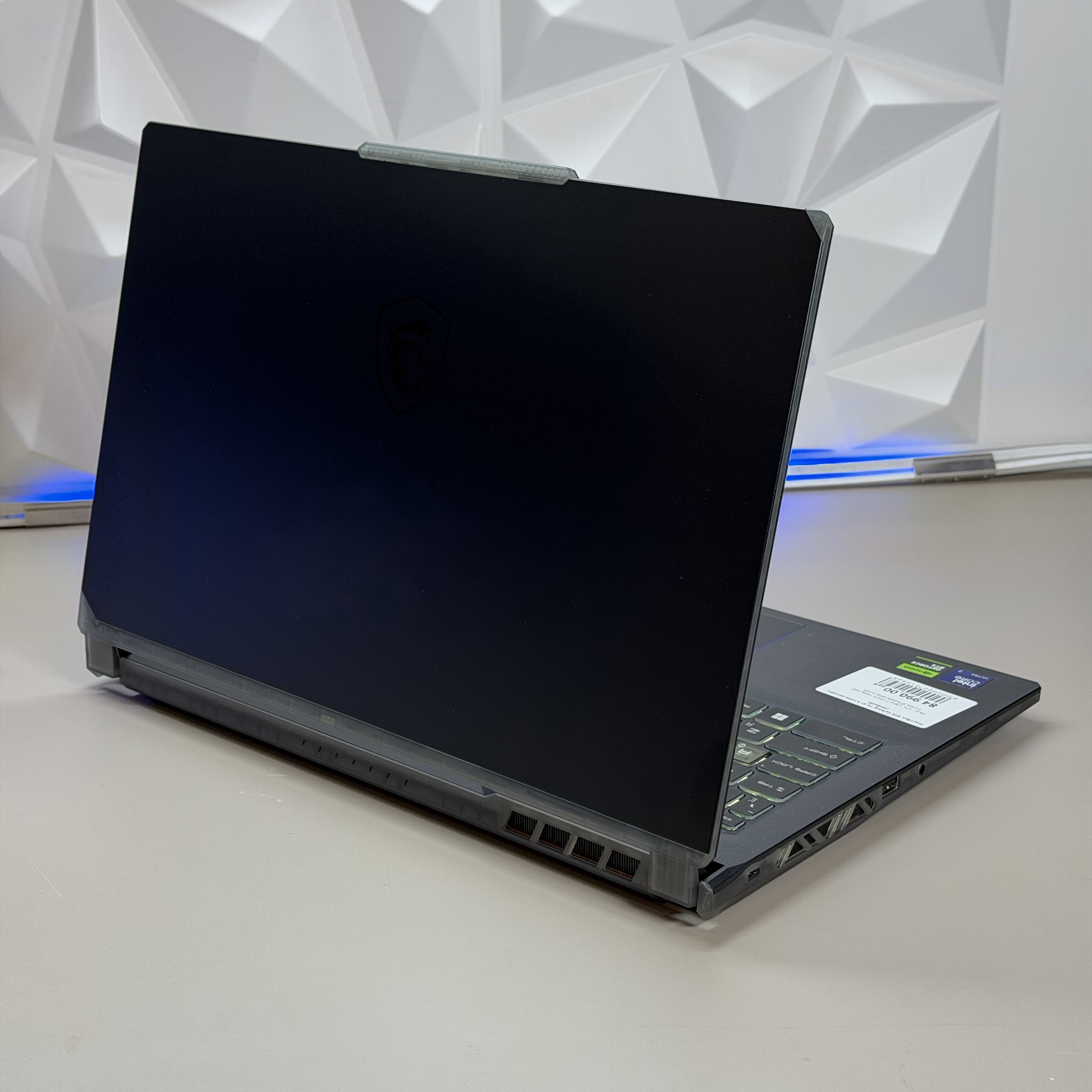 Ноутбук MSI Cyborg 15 AI A1VEK-244XRU (Новый)