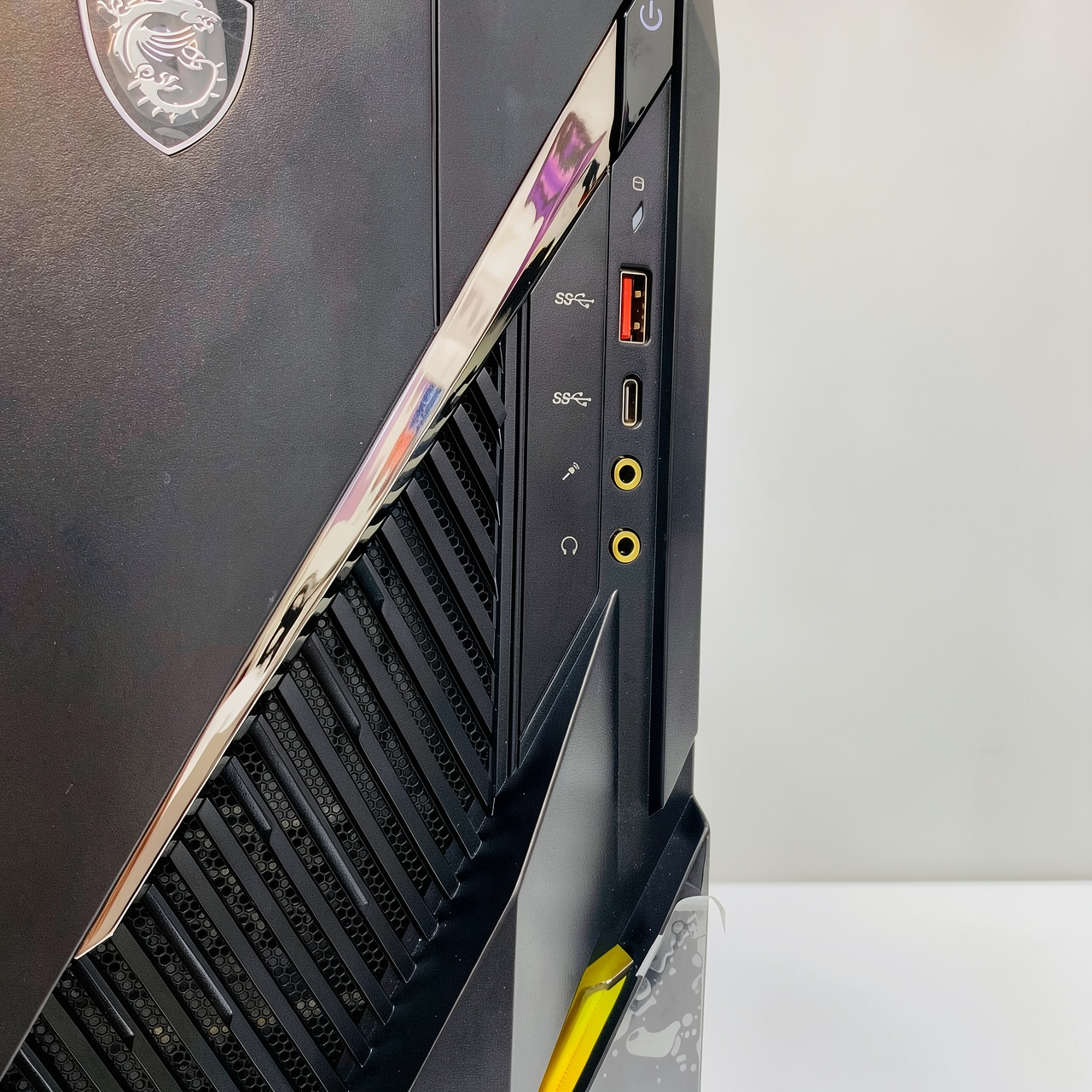 Игровой компьютер MSI MAG Infinite E1 14NVL5-236XRU i5-14400F/32Gb DDR5/RTX 5060 8Gb/1Tb SSD/500W