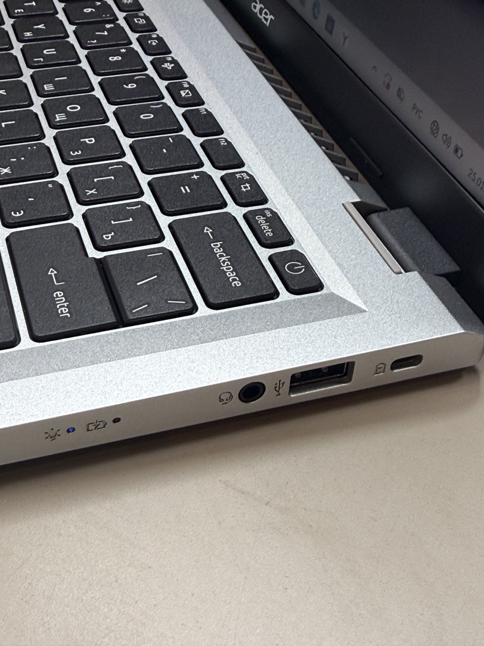 Ноутбук Acer Aspire 3 A314-42P-R3RD Ryzen 7 5700U/8Gb/SSD1Tb/14"/IPS/WUXGA/noOS/silver