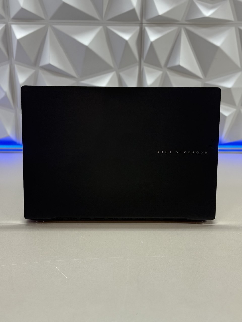 Ноутбук Asus Vivobook S M5606WA-MX047 Ryzen AI 9 365/24Gb/SSD1Tb/880M/16"/OLED/3.2K