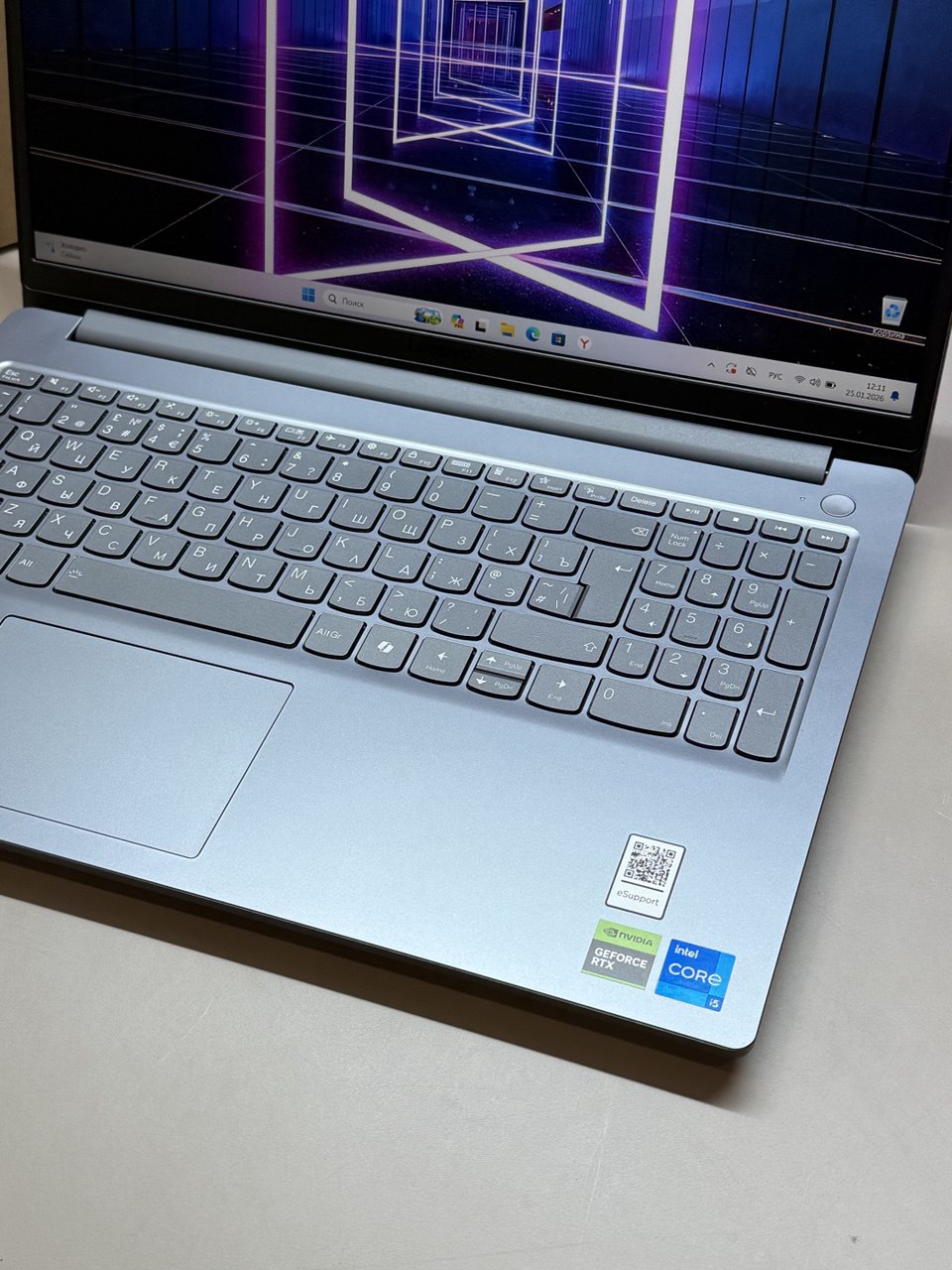 Ноутбук Lenovo LOQ 15IAX9E i5 12450HX/16Gb/SSD 512Gb/RTX 2050 4Gb/15.6"/IPS/FHD/noOS/grey