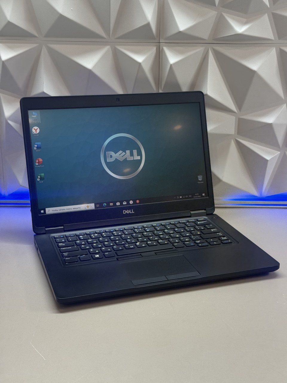 Ноутбук Dell Latitude 5490 i5-7300U/8Gb DDR4/256Gb SSD/IHD 620/14"