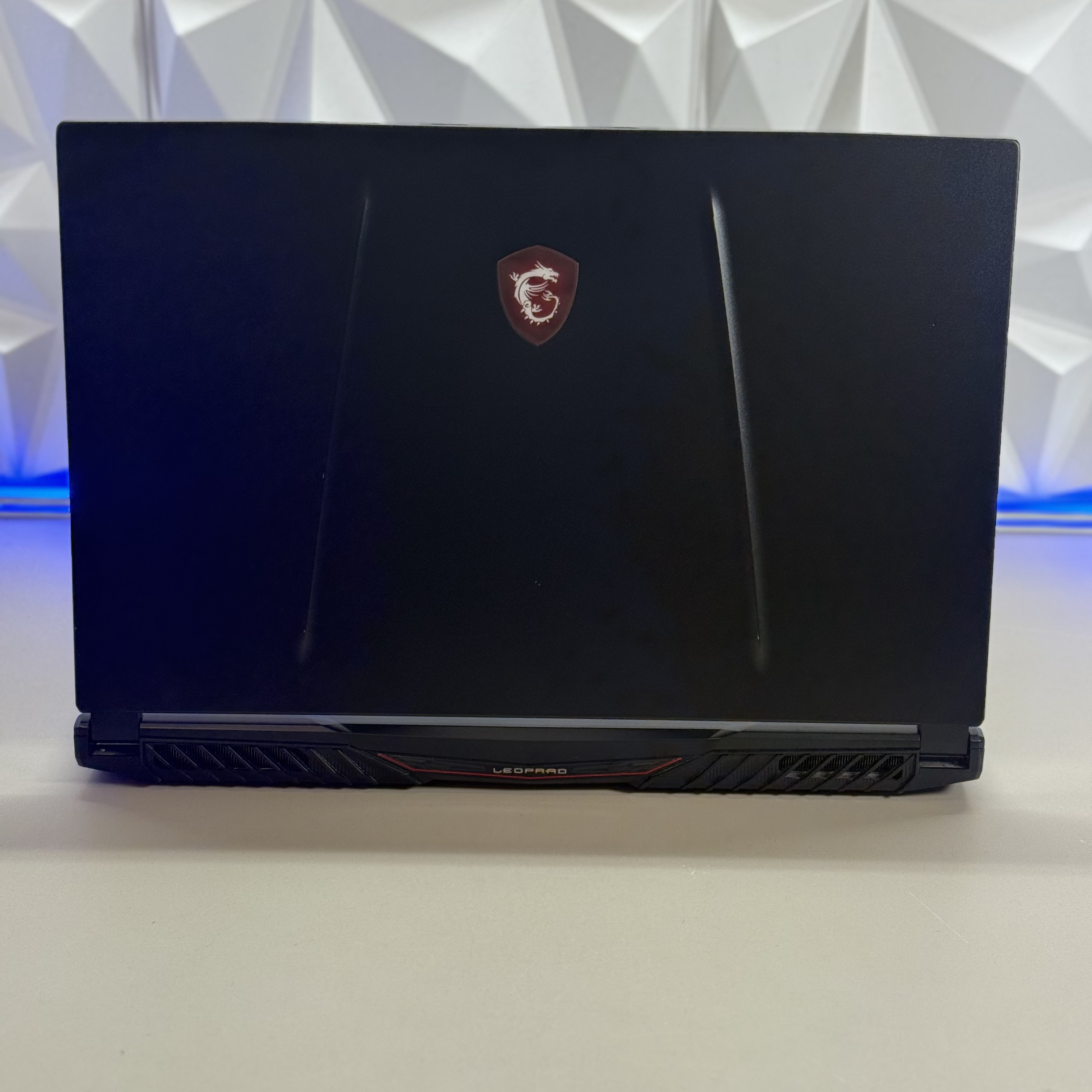 Ноутбук MSI GL75 Leopard 10SDK-202RU