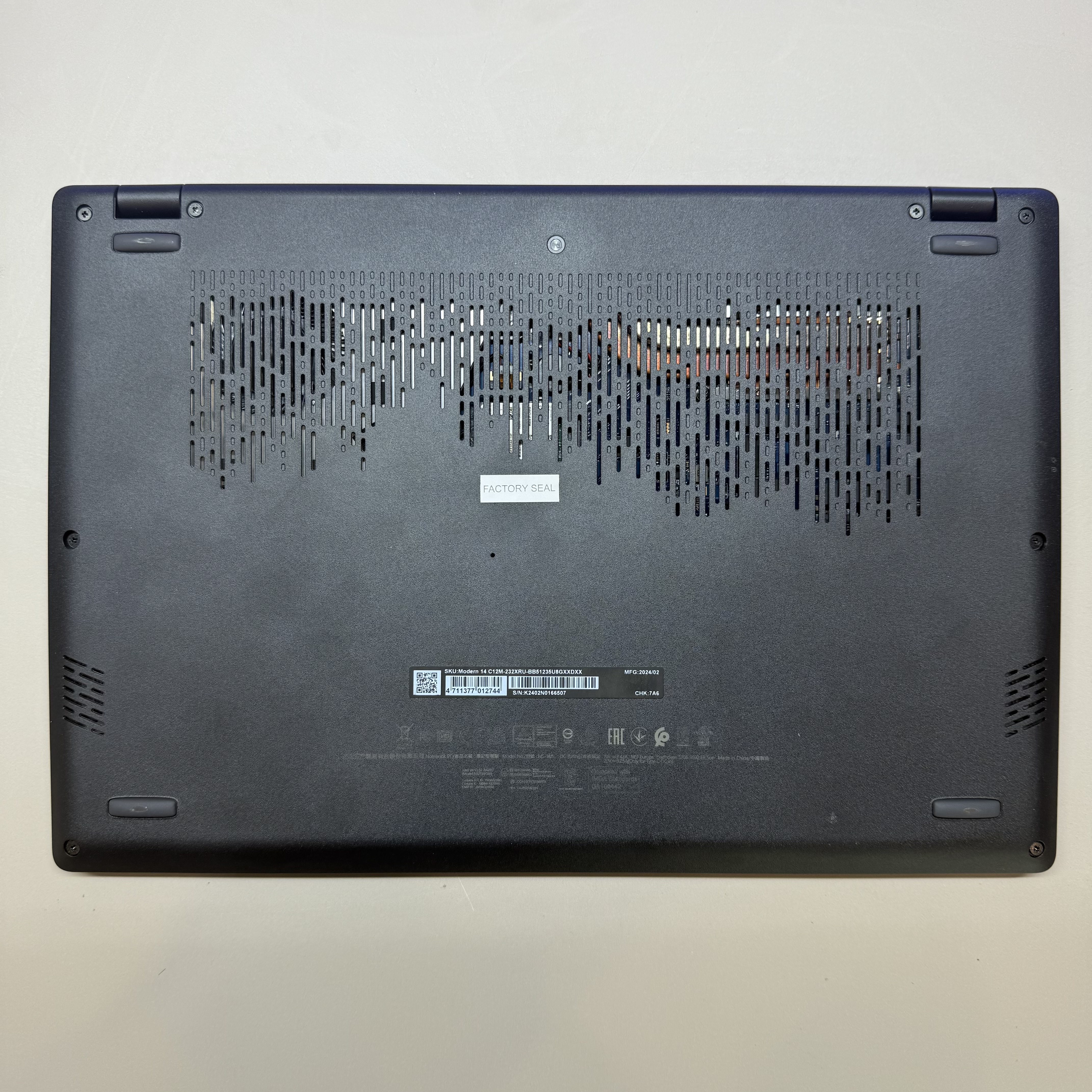 Ноутбук MSI Modern 14 C12M-232XRU