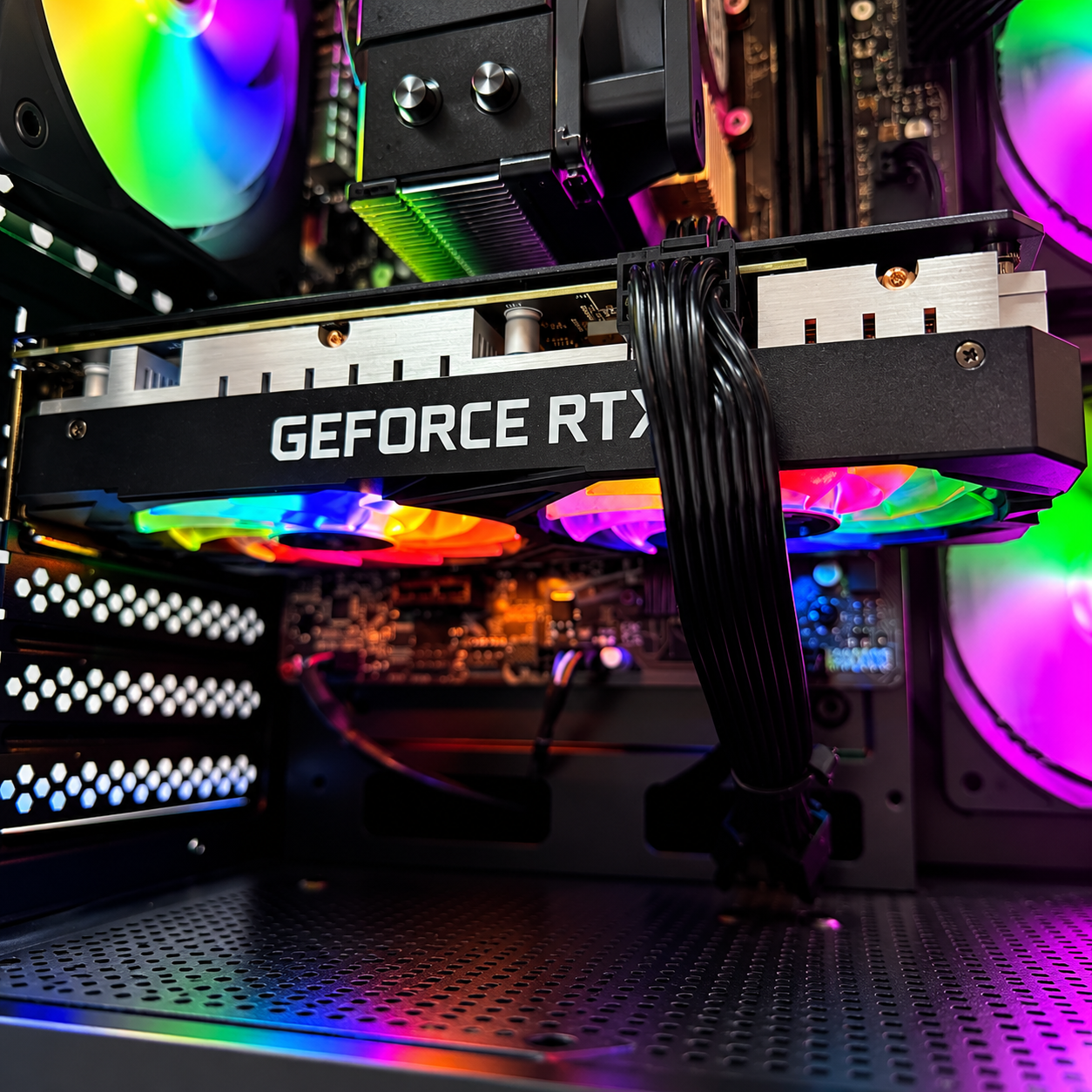 Игровой ПК i5-10400F/16Gb DDR4/RTX3050 8Gb/512Gb SSD/550W