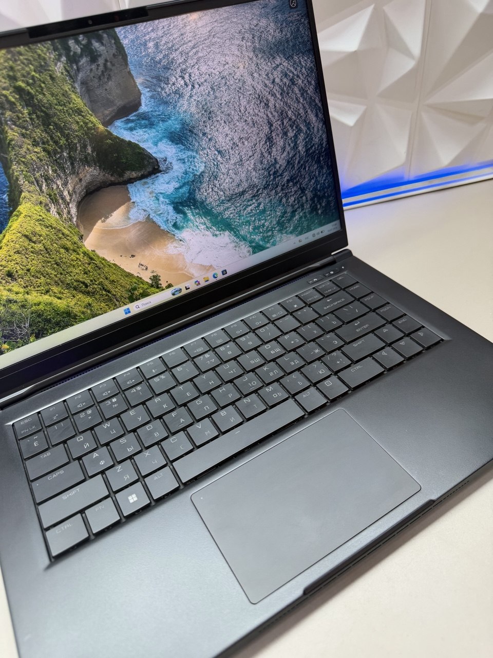 Ноутбук Maibenden X568 i7-11800H/32Gb DDR4/RTX3070 8Gb/1Tb SSD/15.6