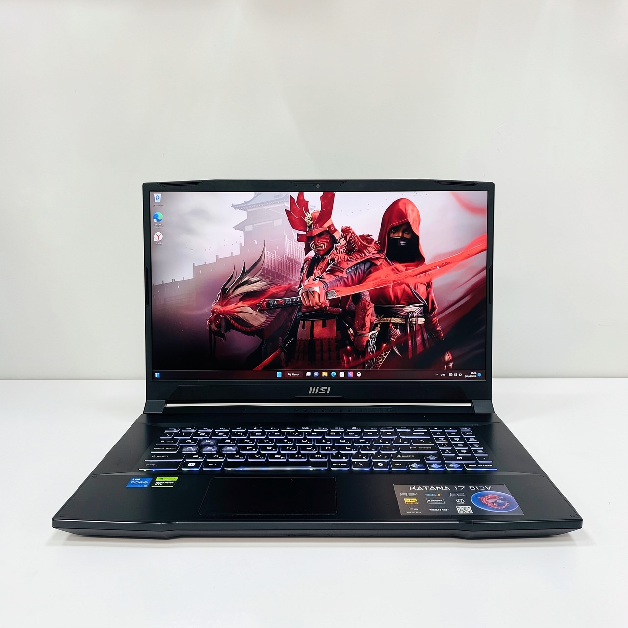 Ноутбук MSI Katana 17 B13VGK-472XRU i7-13620H/8GB*2/1TB*1 SSD/17.3(240Hz)/RTX 4070 8GB